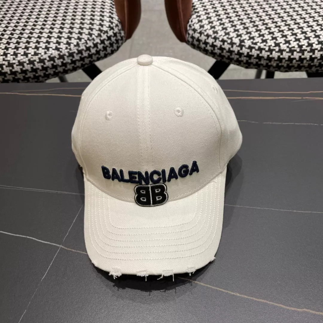 Cozy 1071 Balenciaga Caps