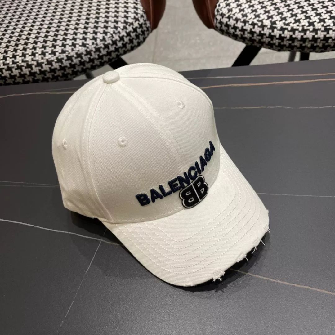 Cozy 1071 Balenciaga Caps