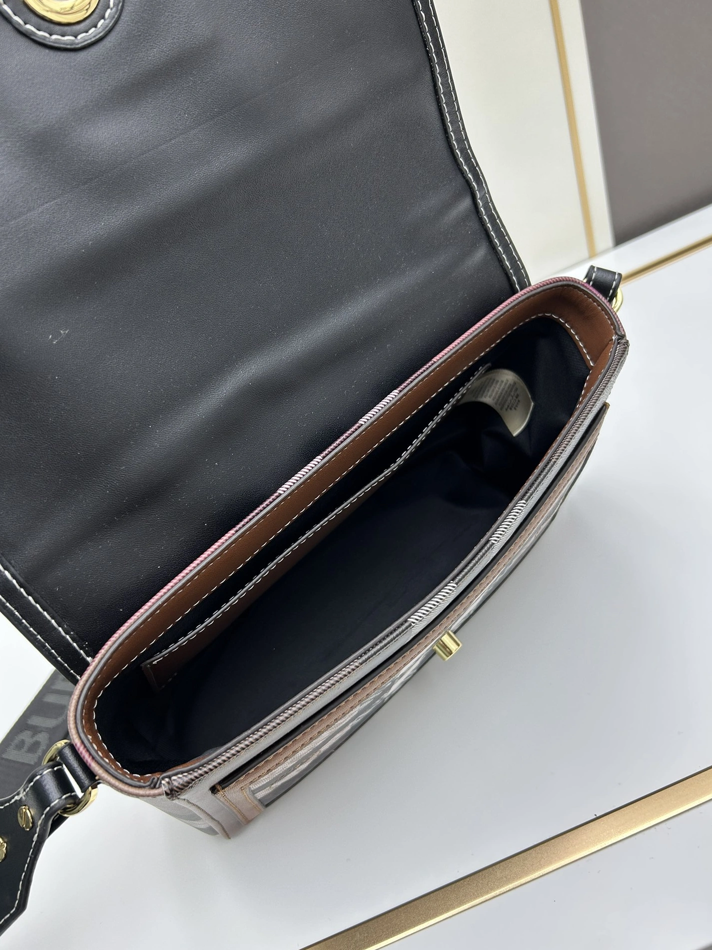 Cozy 1148 Burberry AAA Quality Messenger Bags For Women