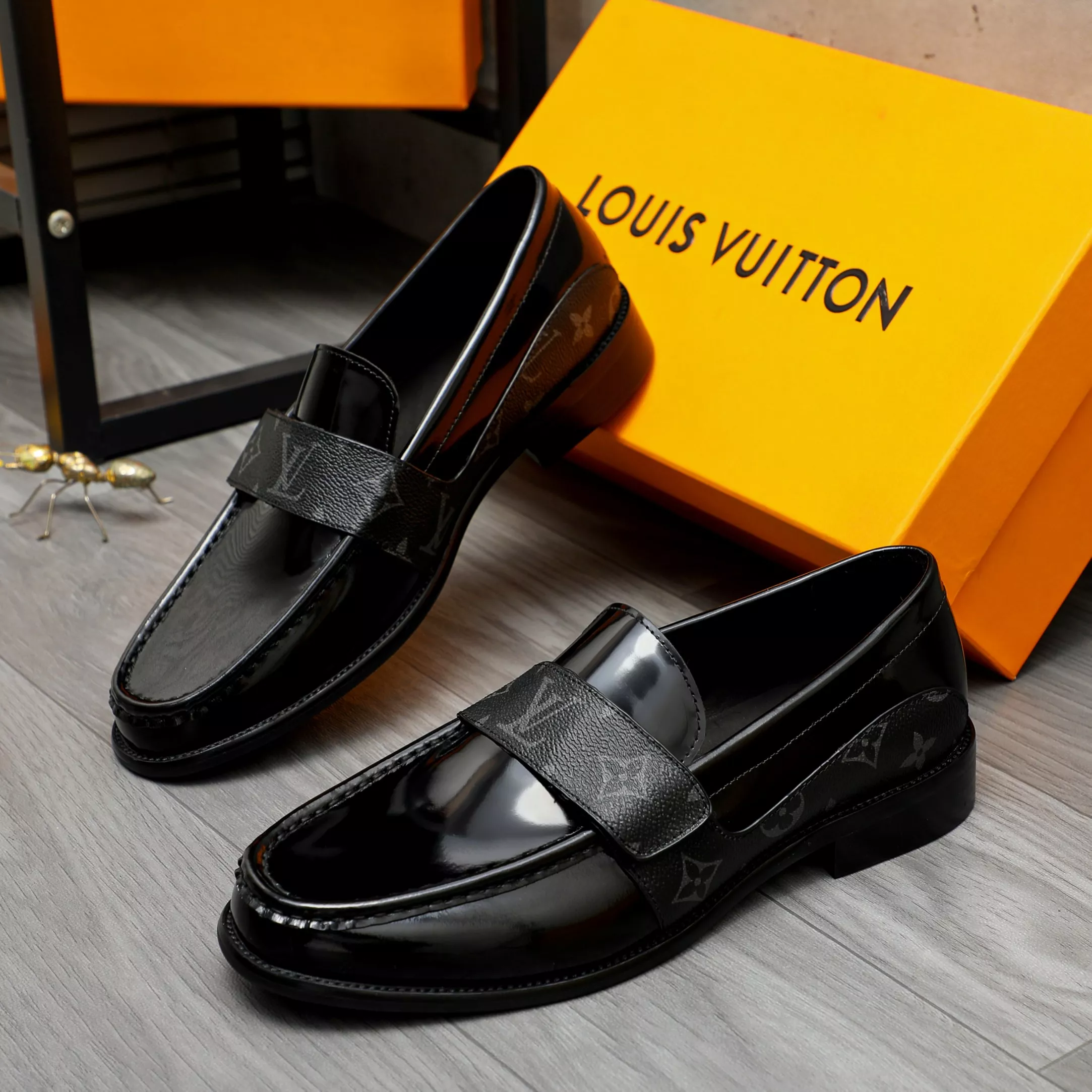 Cozy 1300 Louis Vuitton LV Oxfords Shoes For Men