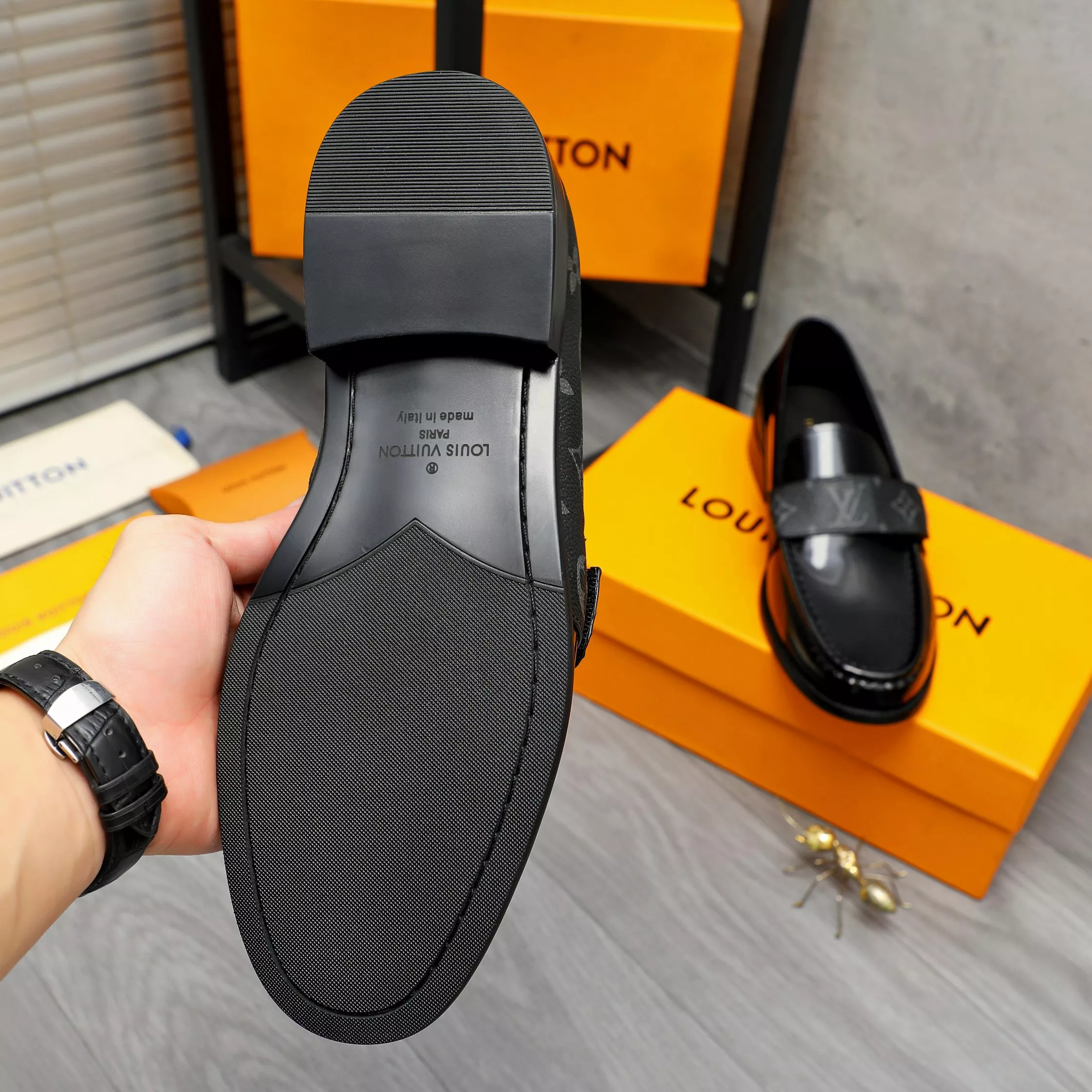 Cozy 1300 Louis Vuitton LV Oxfords Shoes For Men