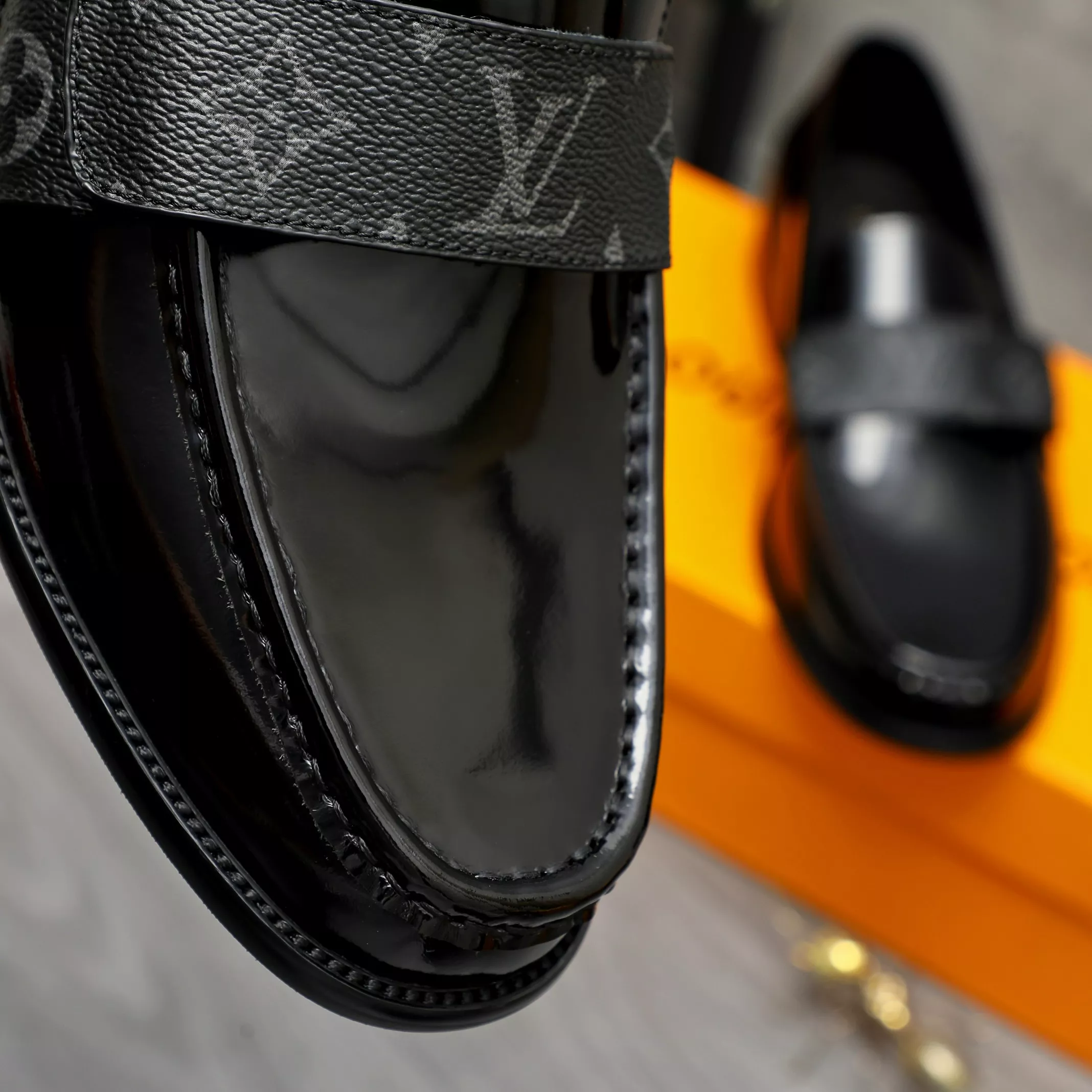 Cozy 1300 Louis Vuitton LV Oxfords Shoes For Men