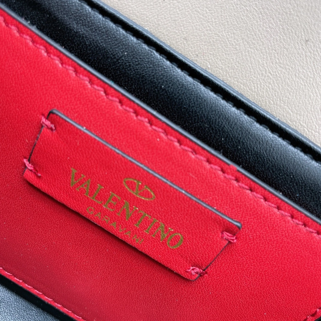 Cozy 1525 Valentino AAA Quality Messenger Bags For Women