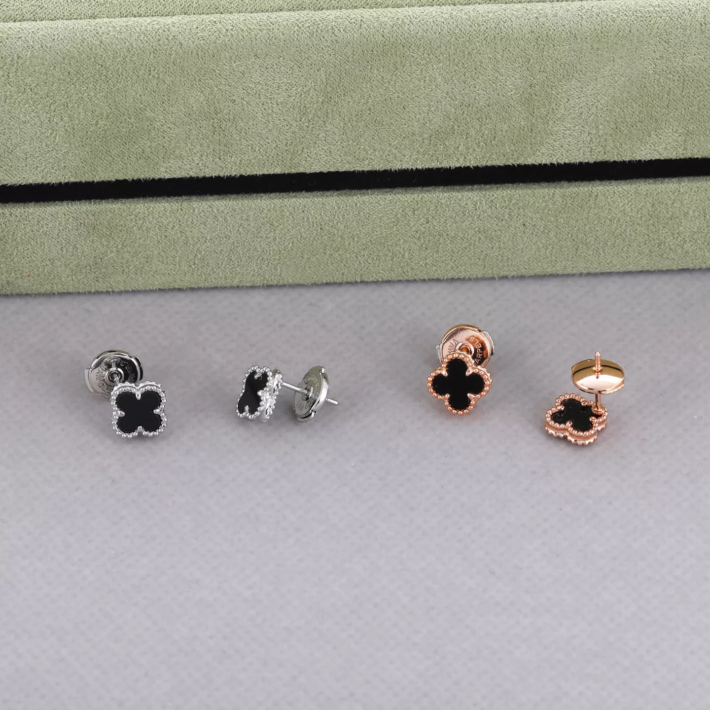 Cozy 162 Van Cleef & Arpels Earrings For Women