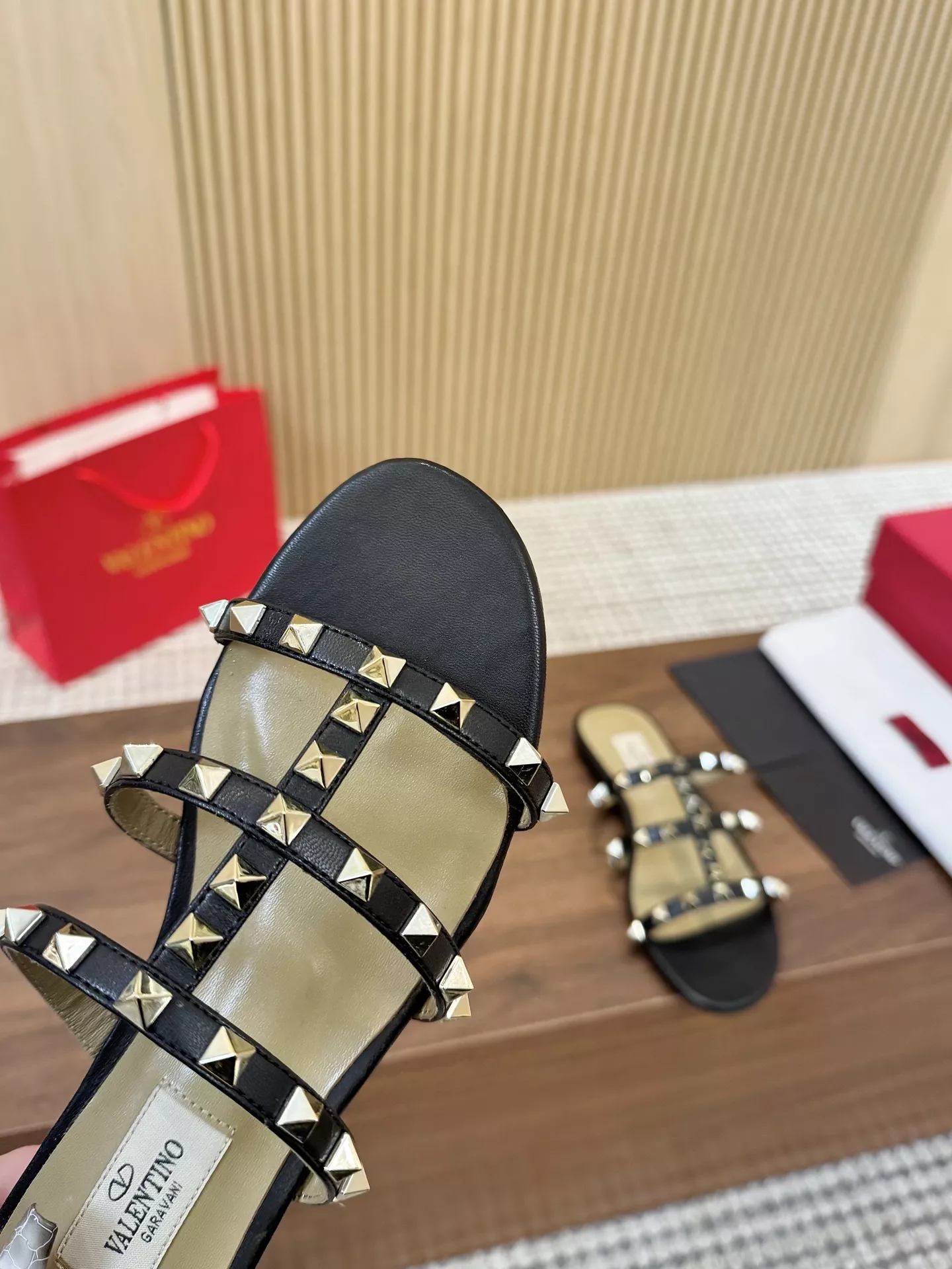 Cozy 171 Valentino Slippers For Women