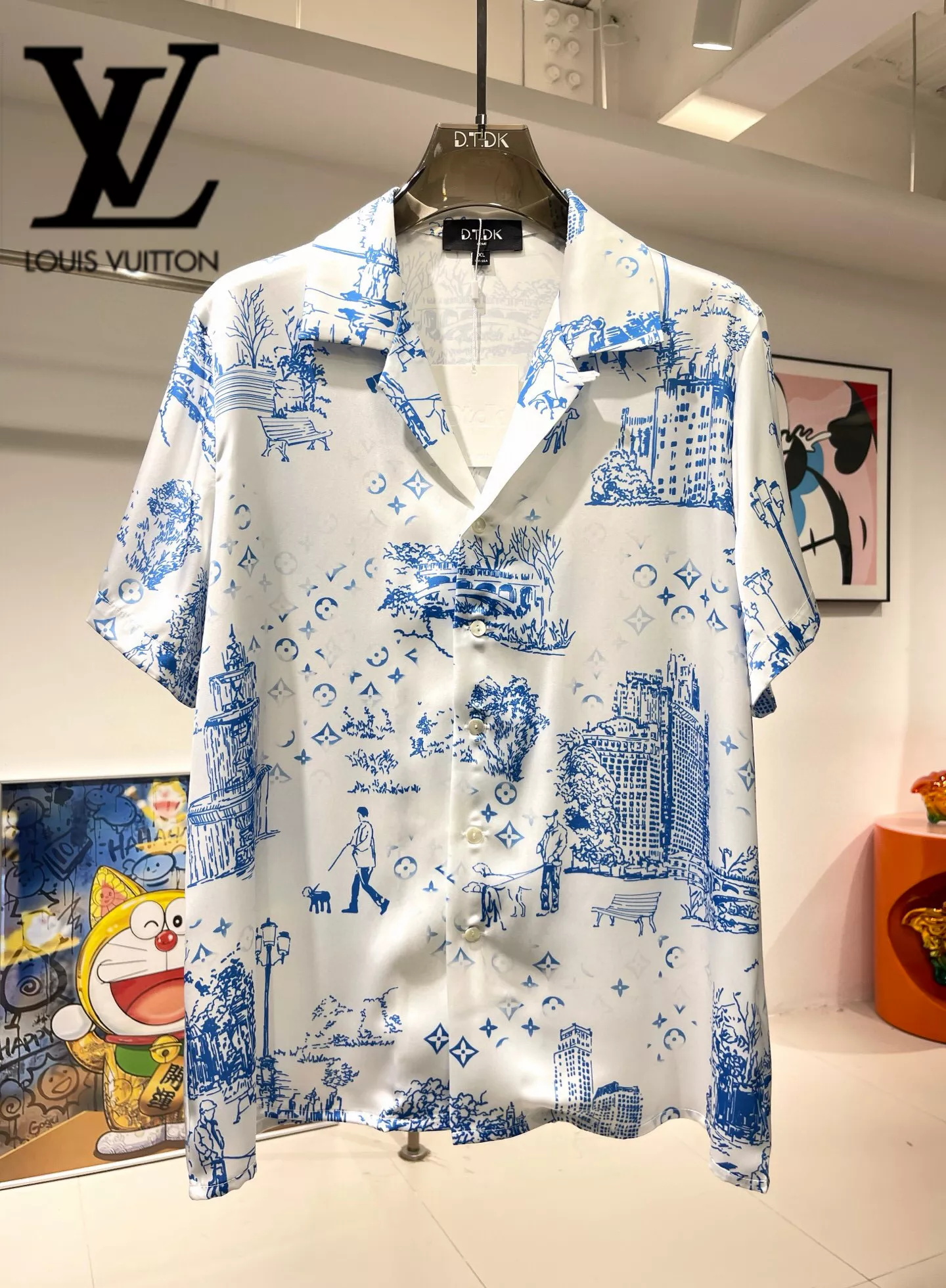 Cozy 1752 Louis Vuitton LV Tracksuits Short Sleeved For Men