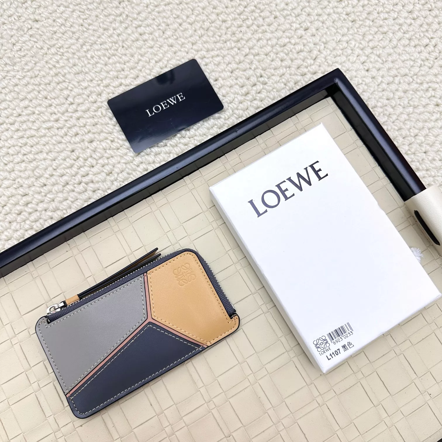 Cozy 1823 LOEWE Card Case