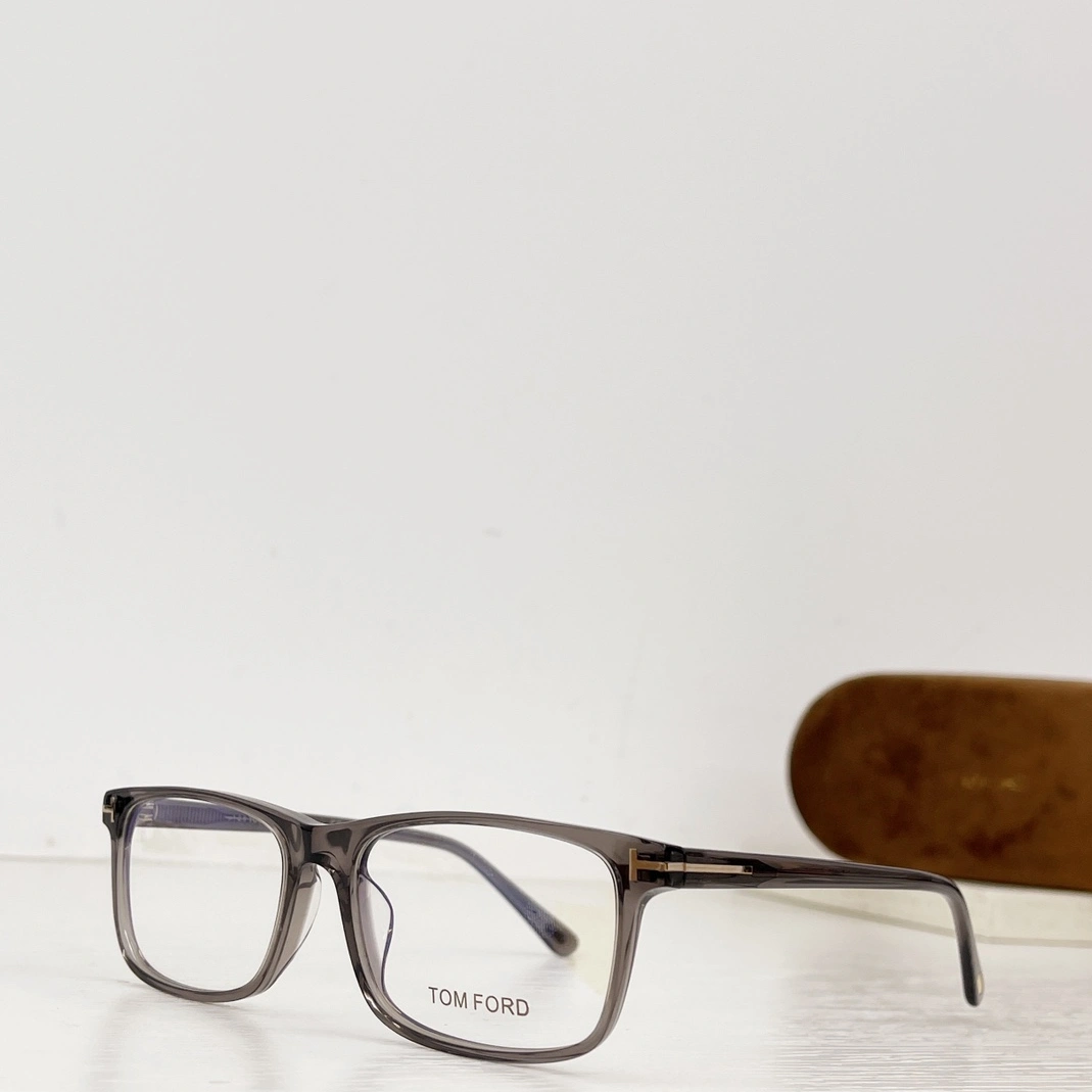 Cozy 1925 Tom Ford Goggles