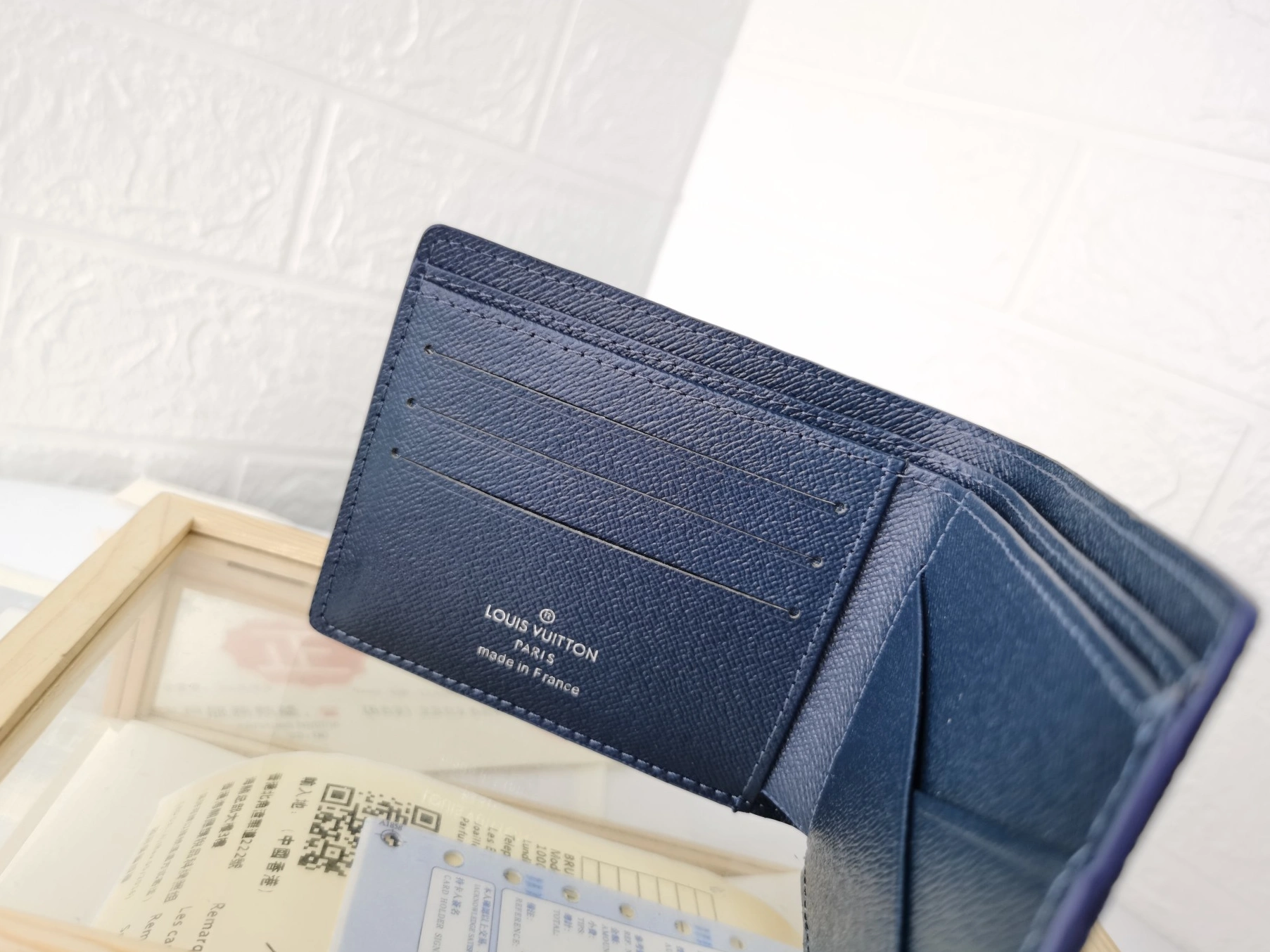 Cozy 1983 Louis Vuitton LV Wallets For Unisex