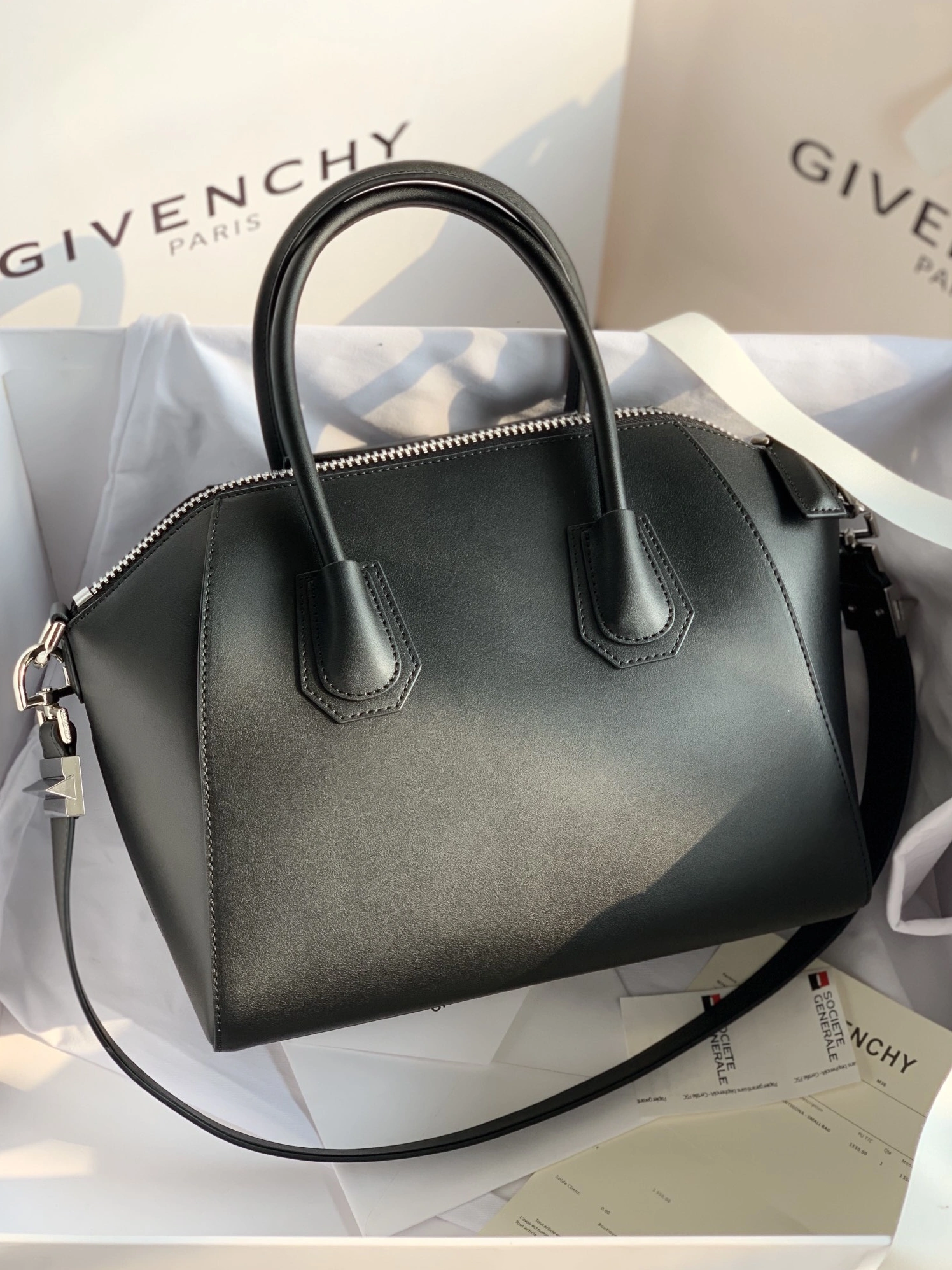 Cozy 2008 Givenchy AAA Quality Handbags For Women