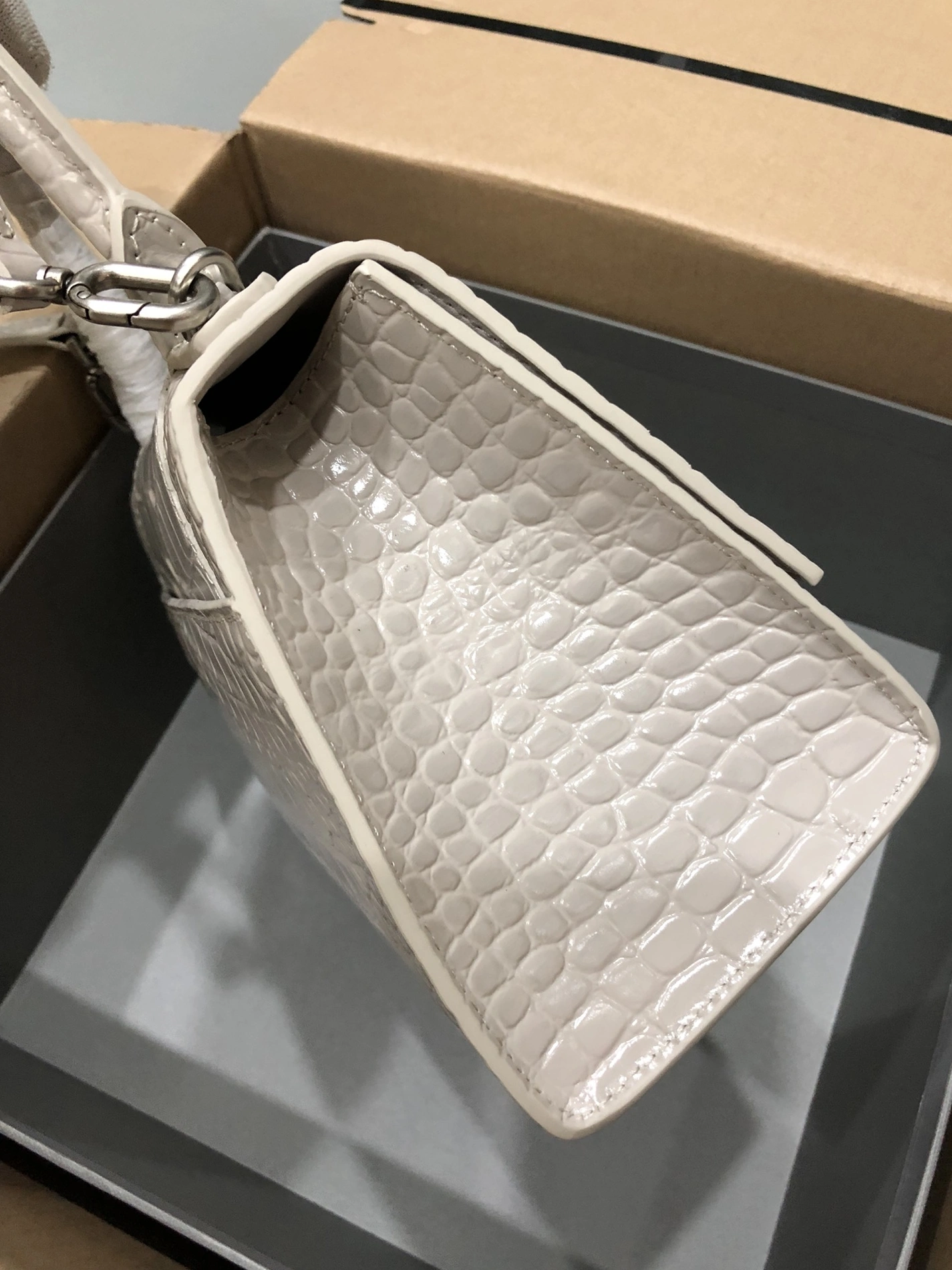 Cozy 213 Balenciaga AAA Quality Handbags For Women