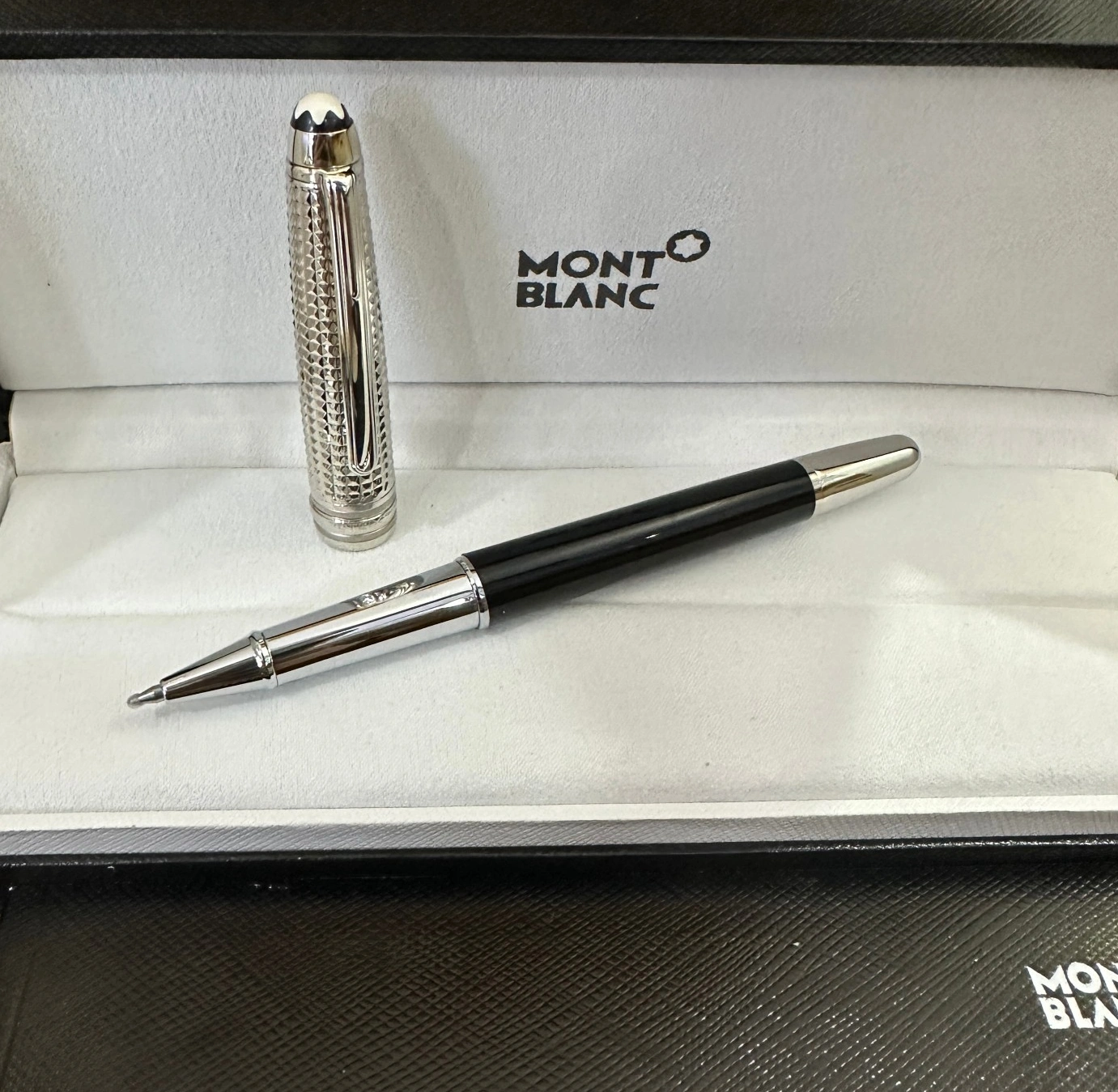 Cozy 2207 Montblanc Pen