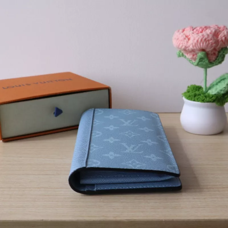 Cozy 2225 Louis Vuitton AAA Quality Wallets