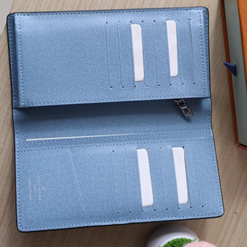 Cozy 2225 Louis Vuitton AAA Quality Wallets