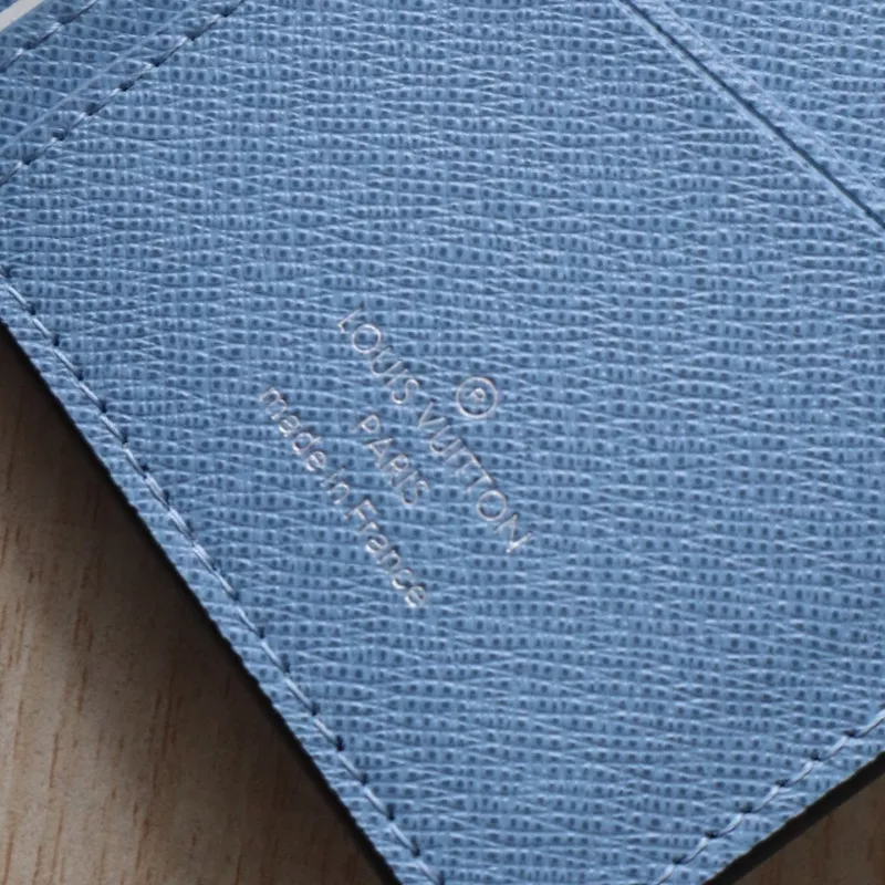 Cozy 2225 Louis Vuitton AAA Quality Wallets