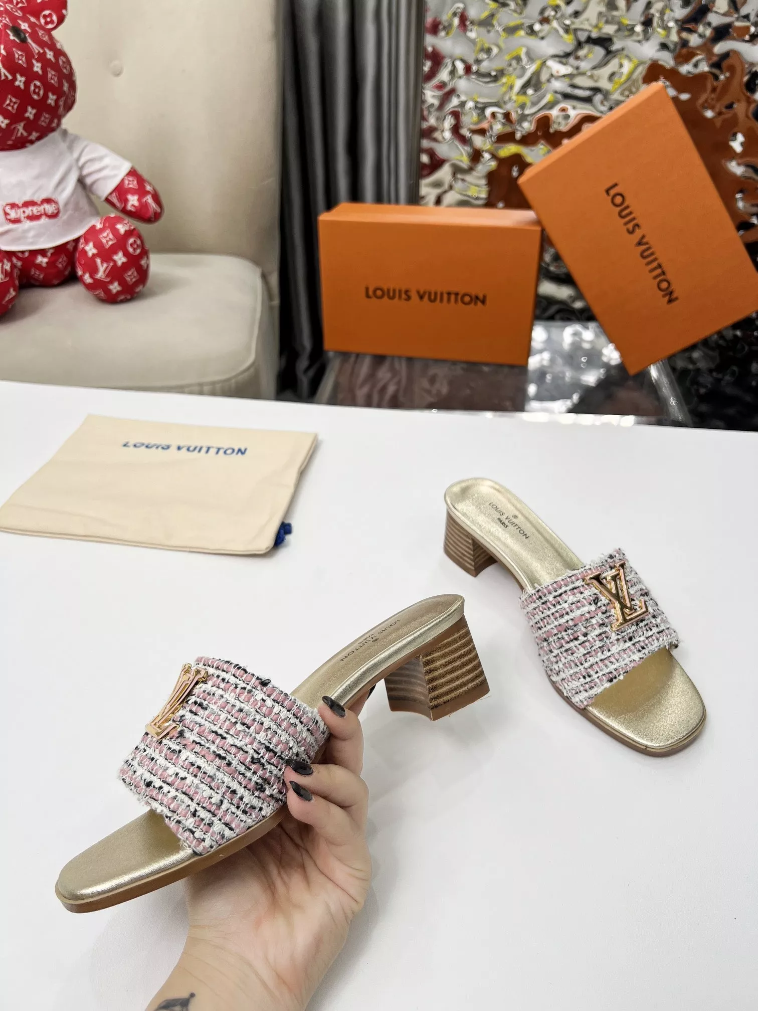 Cozy 2279 Louis Vuitton Slippers For Women