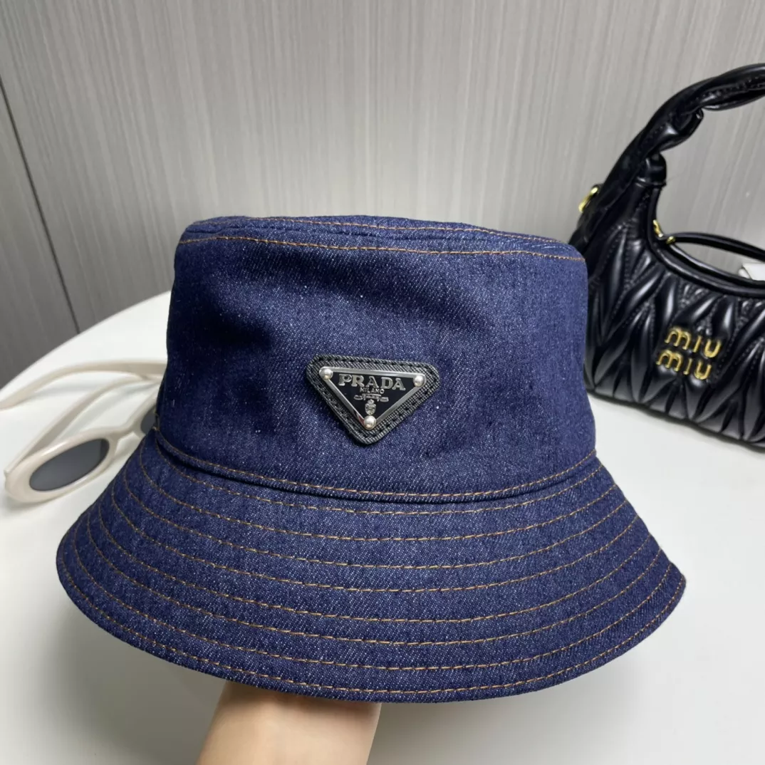 Cozy 2334 Prada Caps