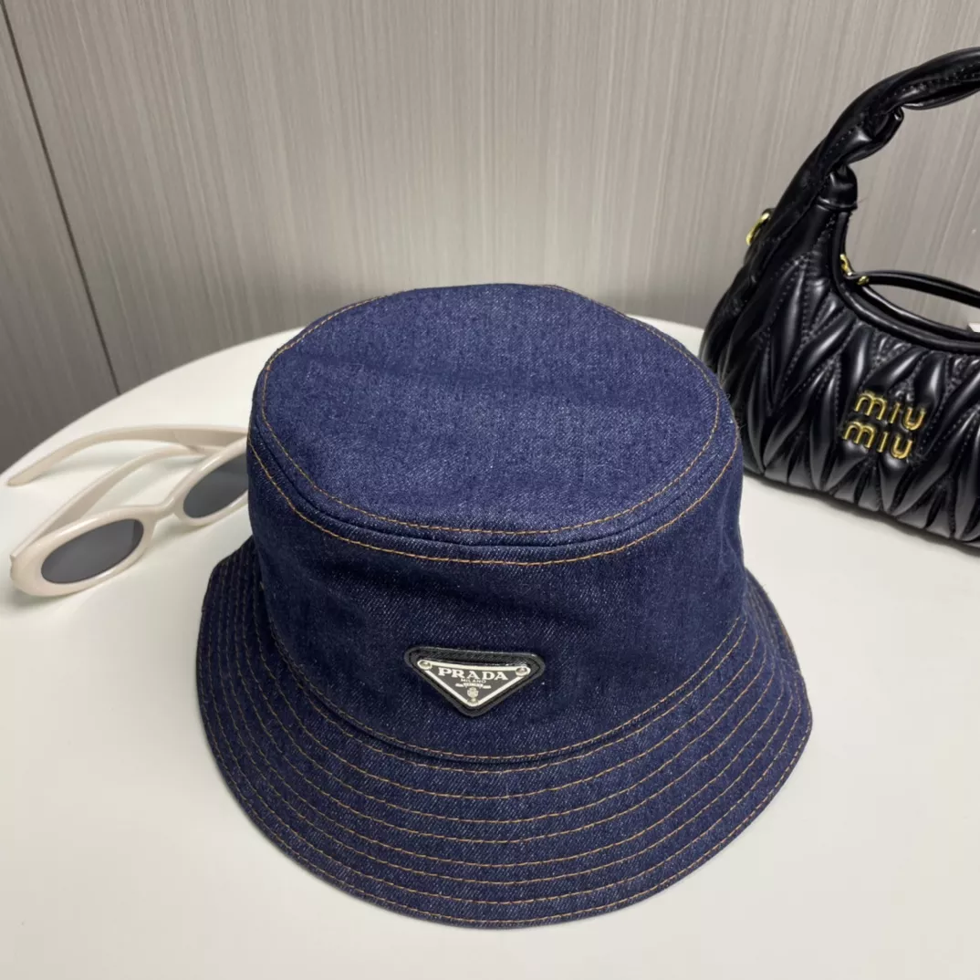 Cozy 2334 Prada Caps