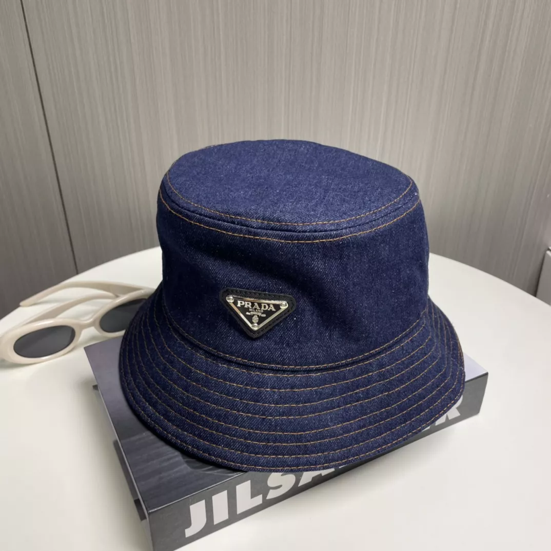 Cozy 2334 Prada Caps