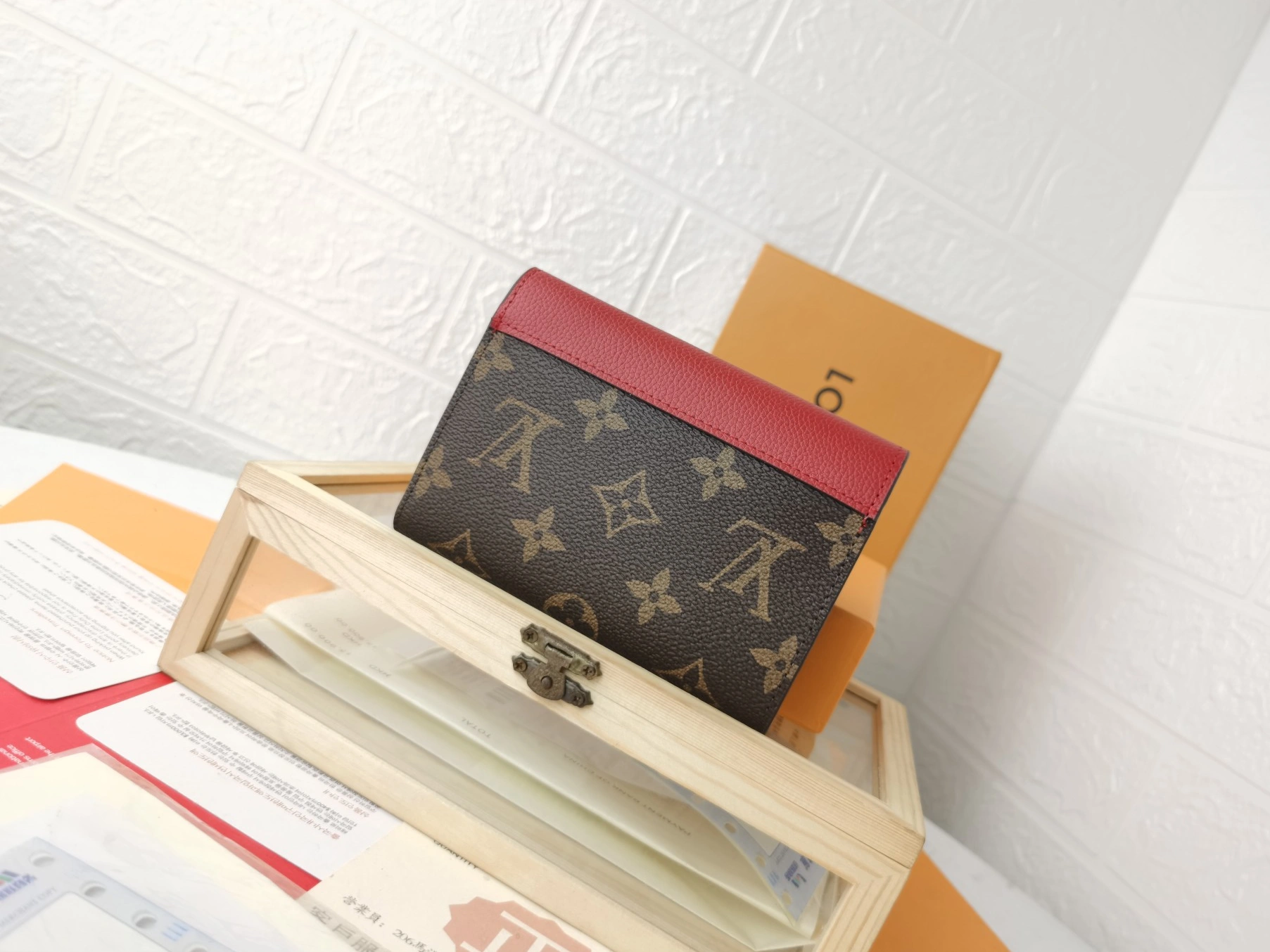 Cozy 2350 Louis Vuitton LV Card Case For Women