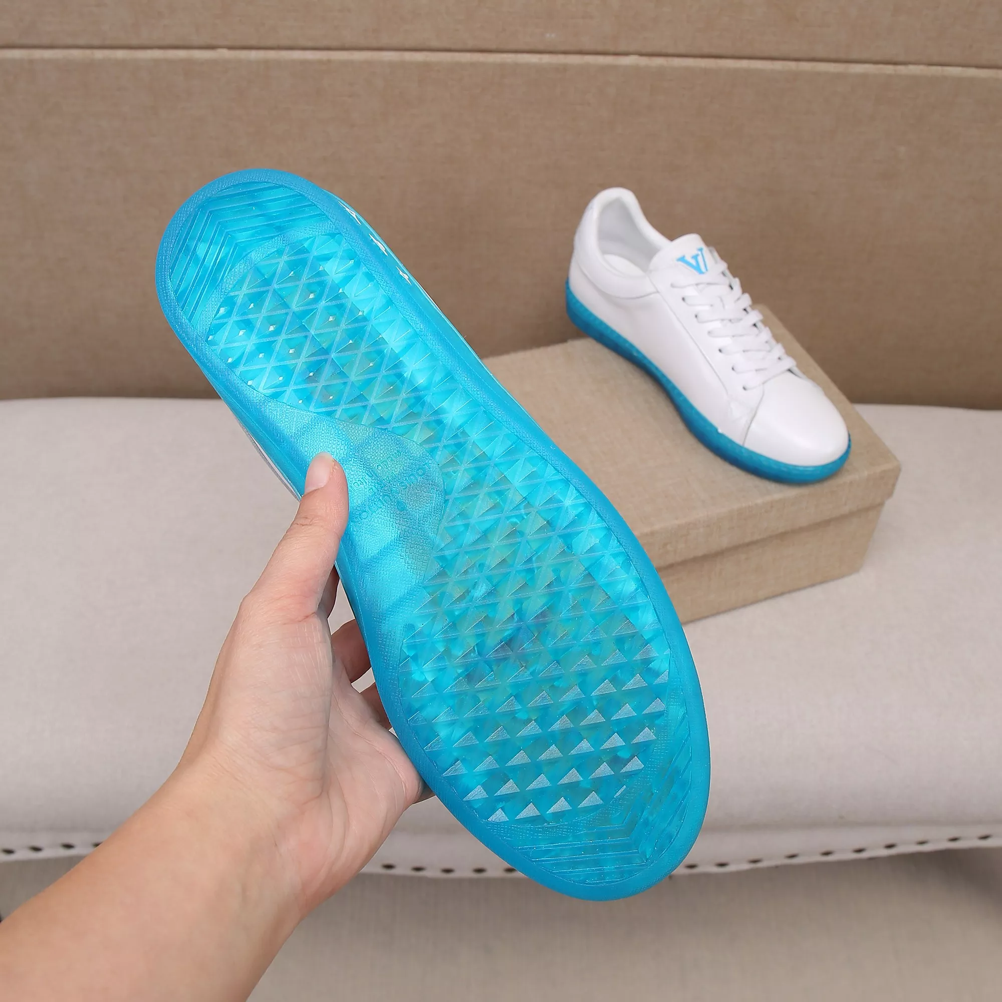 Cozy 2360 Louis Vuitton Casual Shoes For Men