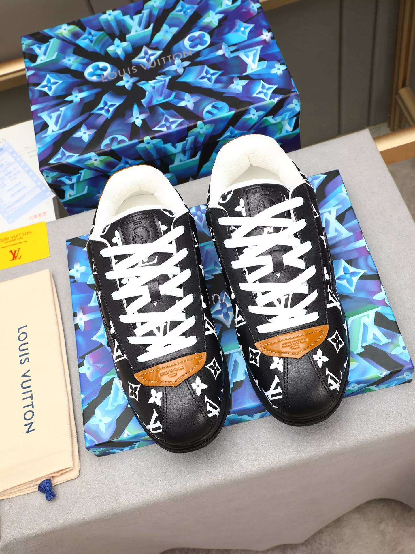 Cozy 2523 Louis Vuitton Casual Shoes For Men