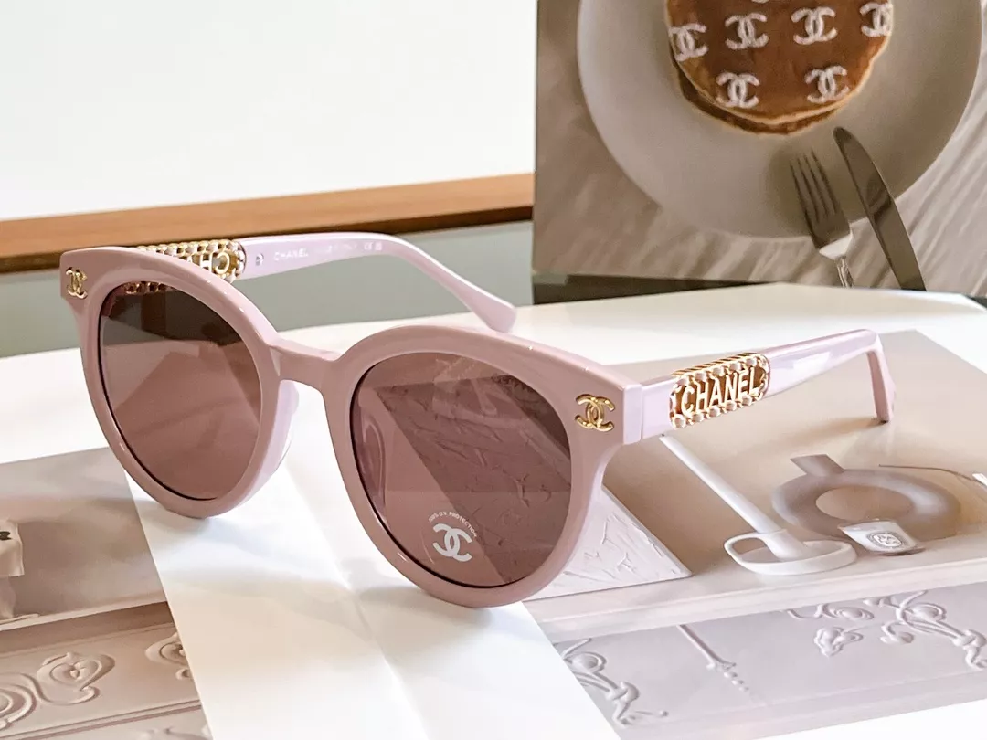 Cozy 2538 Chanel AAA Quality Sunglasses