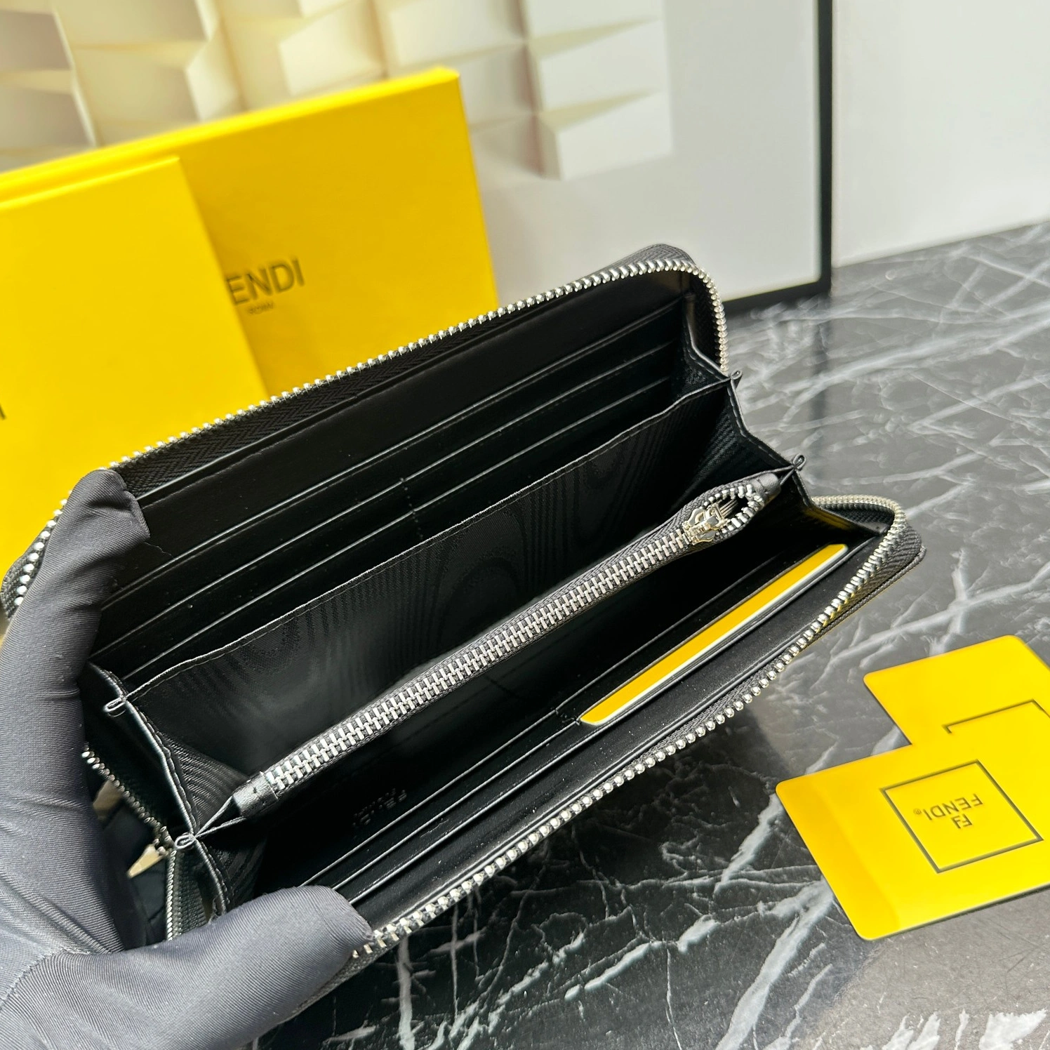 Cozy 2551 Fendi Wallets For Unisex