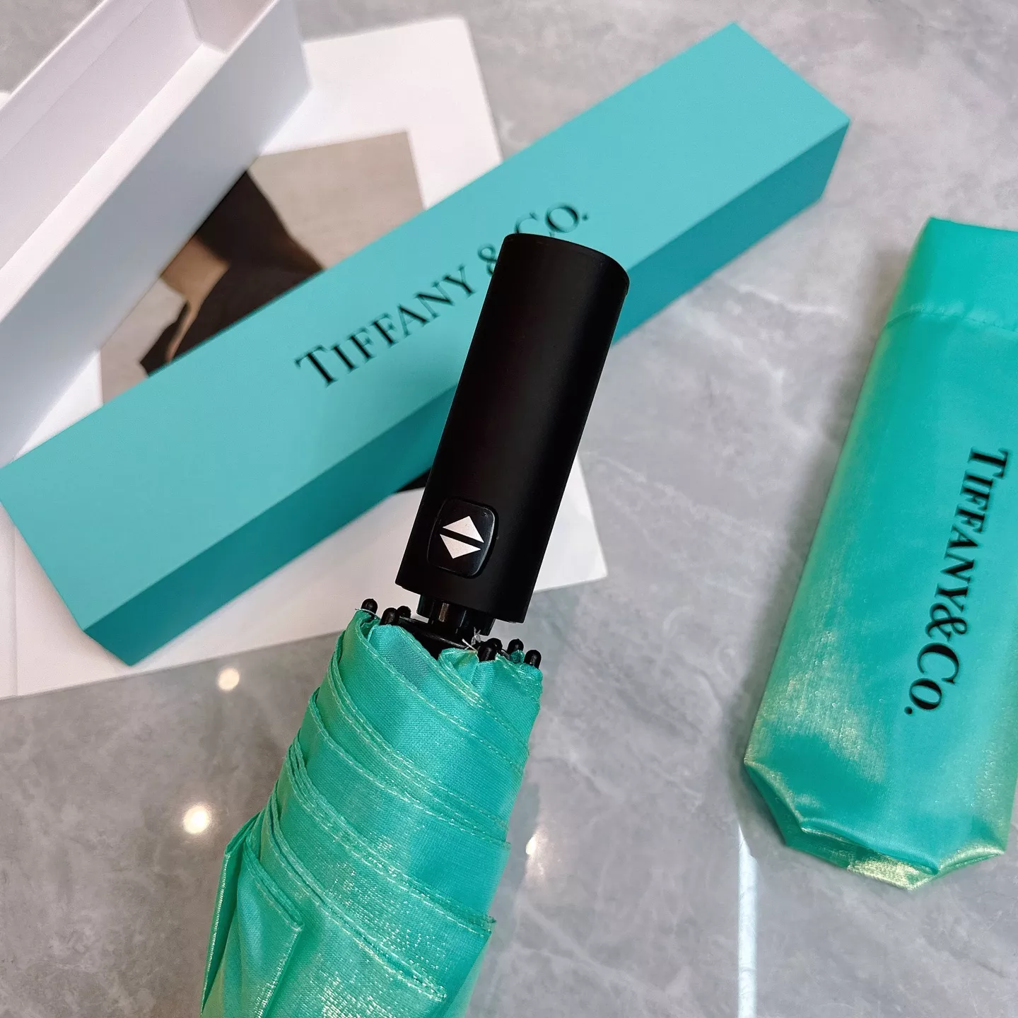 Cozy 2669 Tiffany Umbrellas