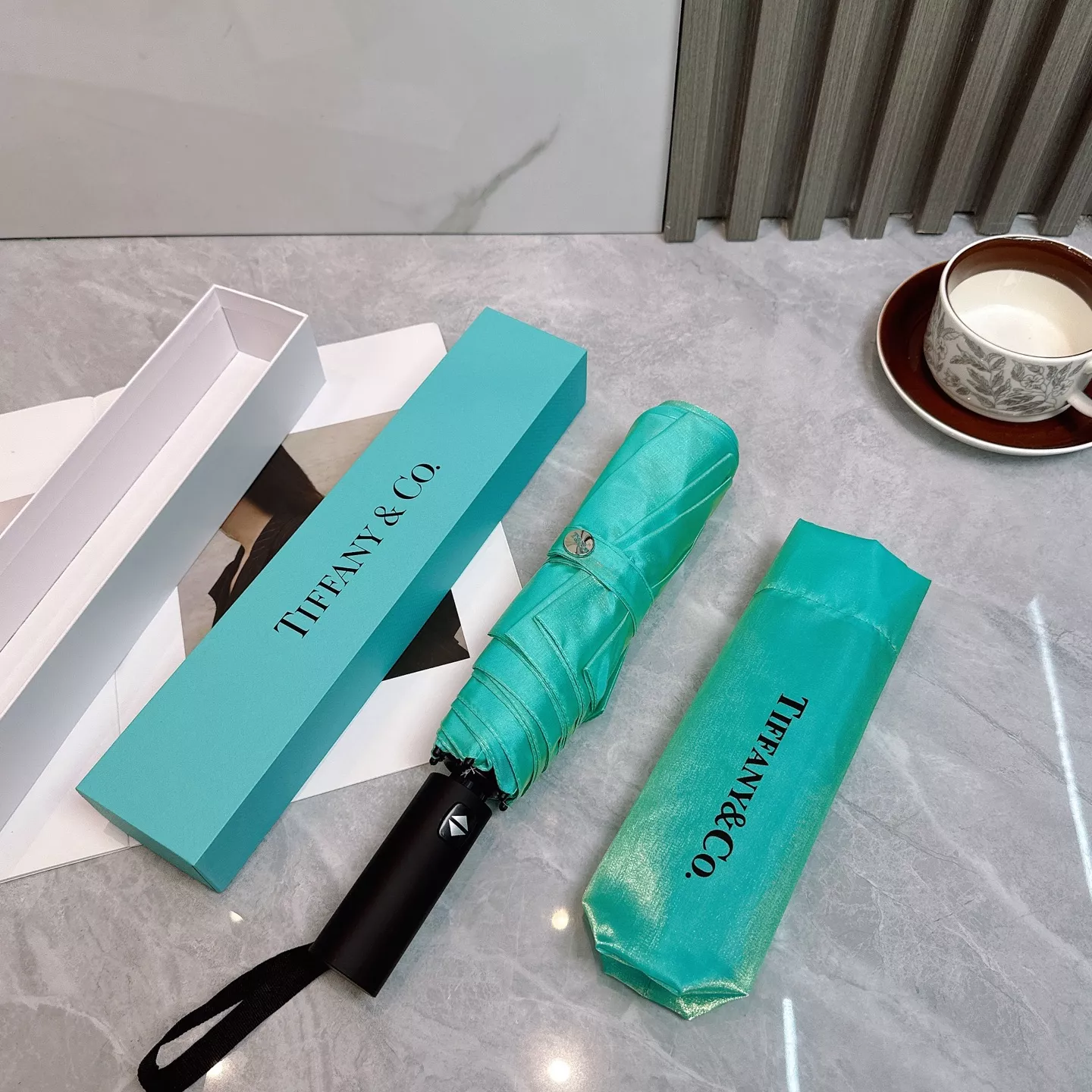 Cozy 2669 Tiffany Umbrellas