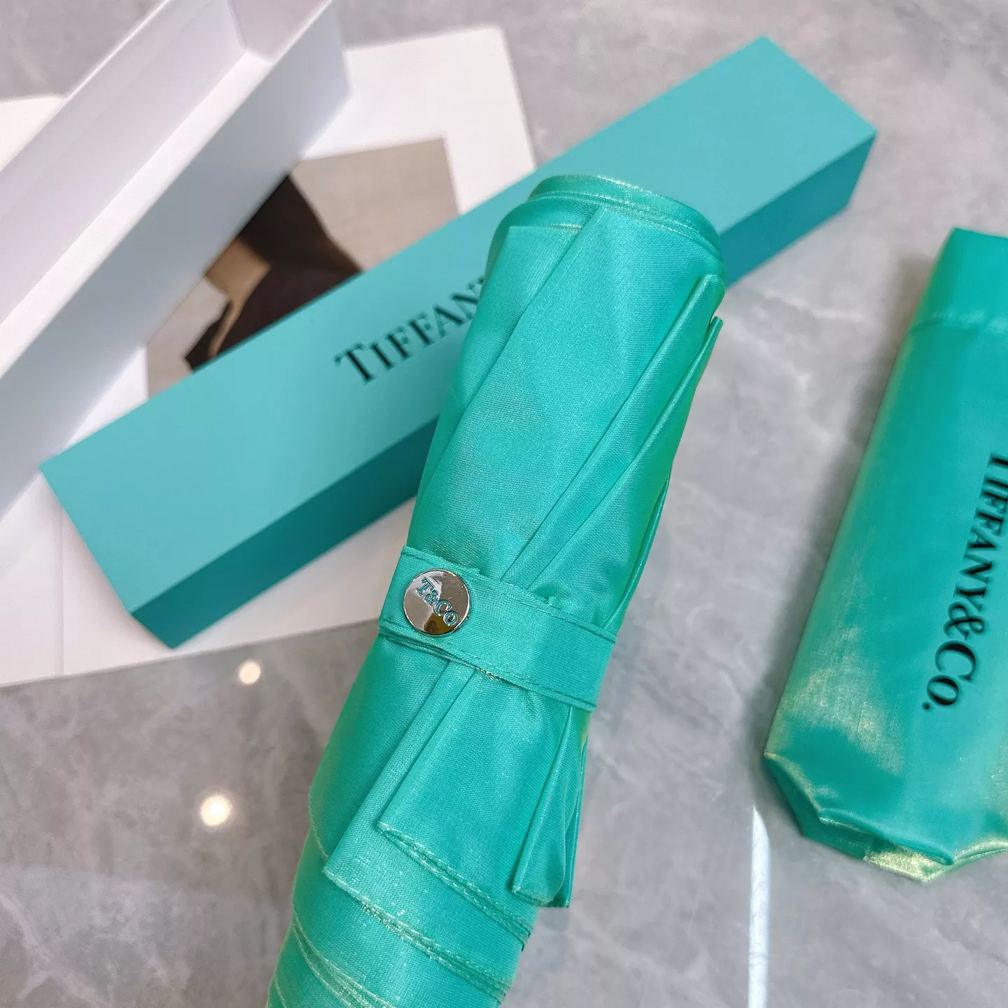 Cozy 2669 Tiffany Umbrellas