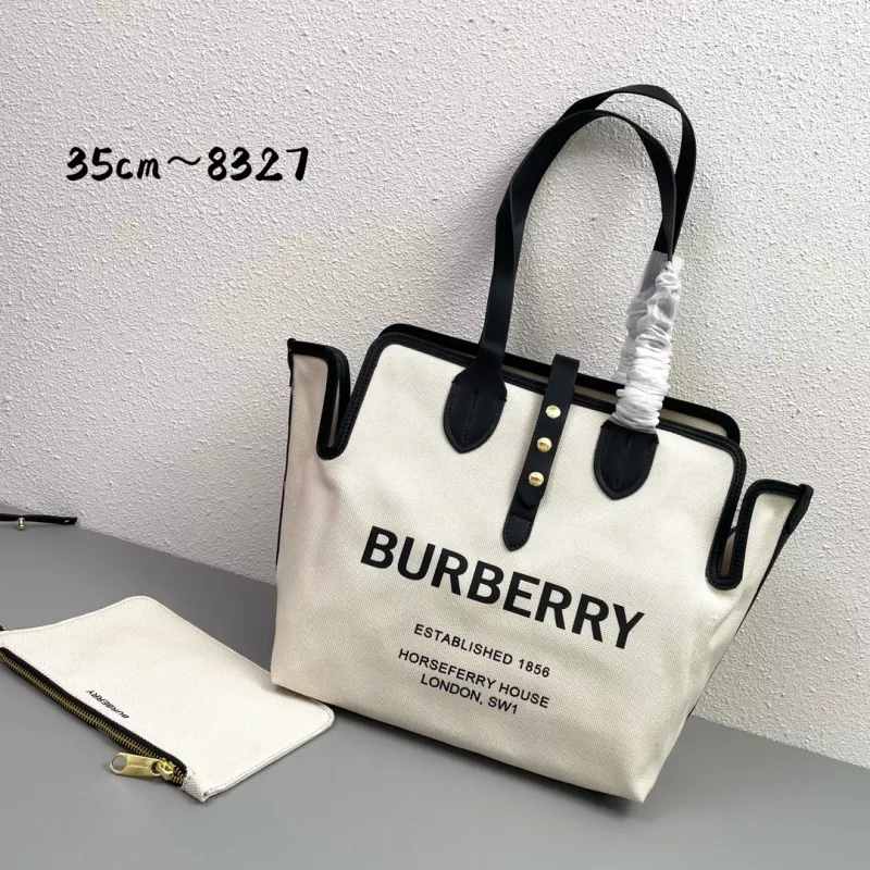 Cozy 2740 Burberry AAA Quality Shoulder Bags For Women