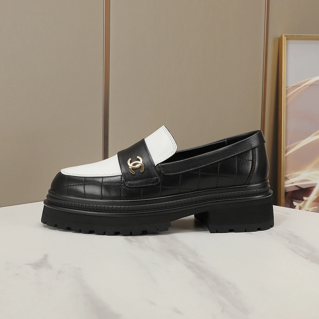 Cozy 2799 Chanel Leather Shoes For Women