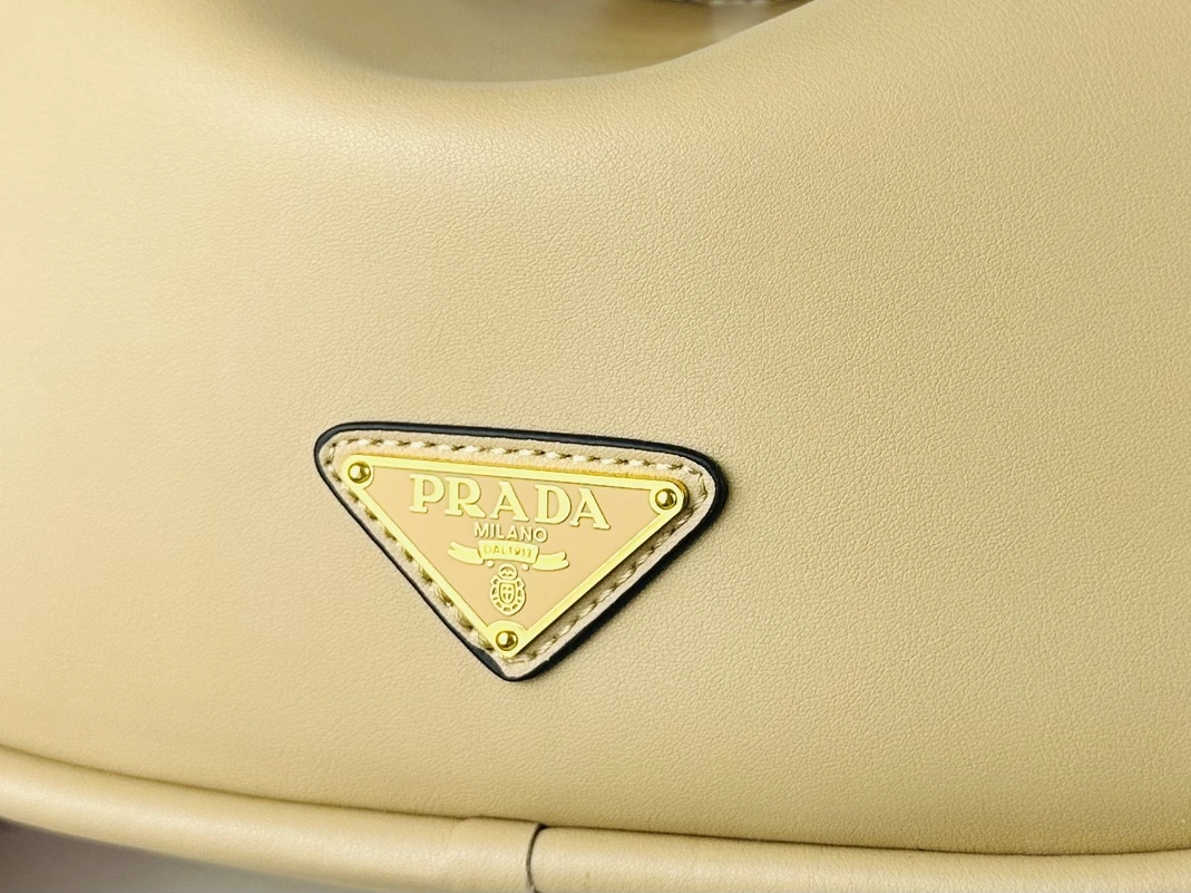 Cozy 2799 Prada AAA Quality Handbags