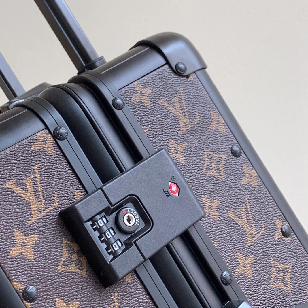 Cozy 3038 Louis Vuitton Luggage For Unisex