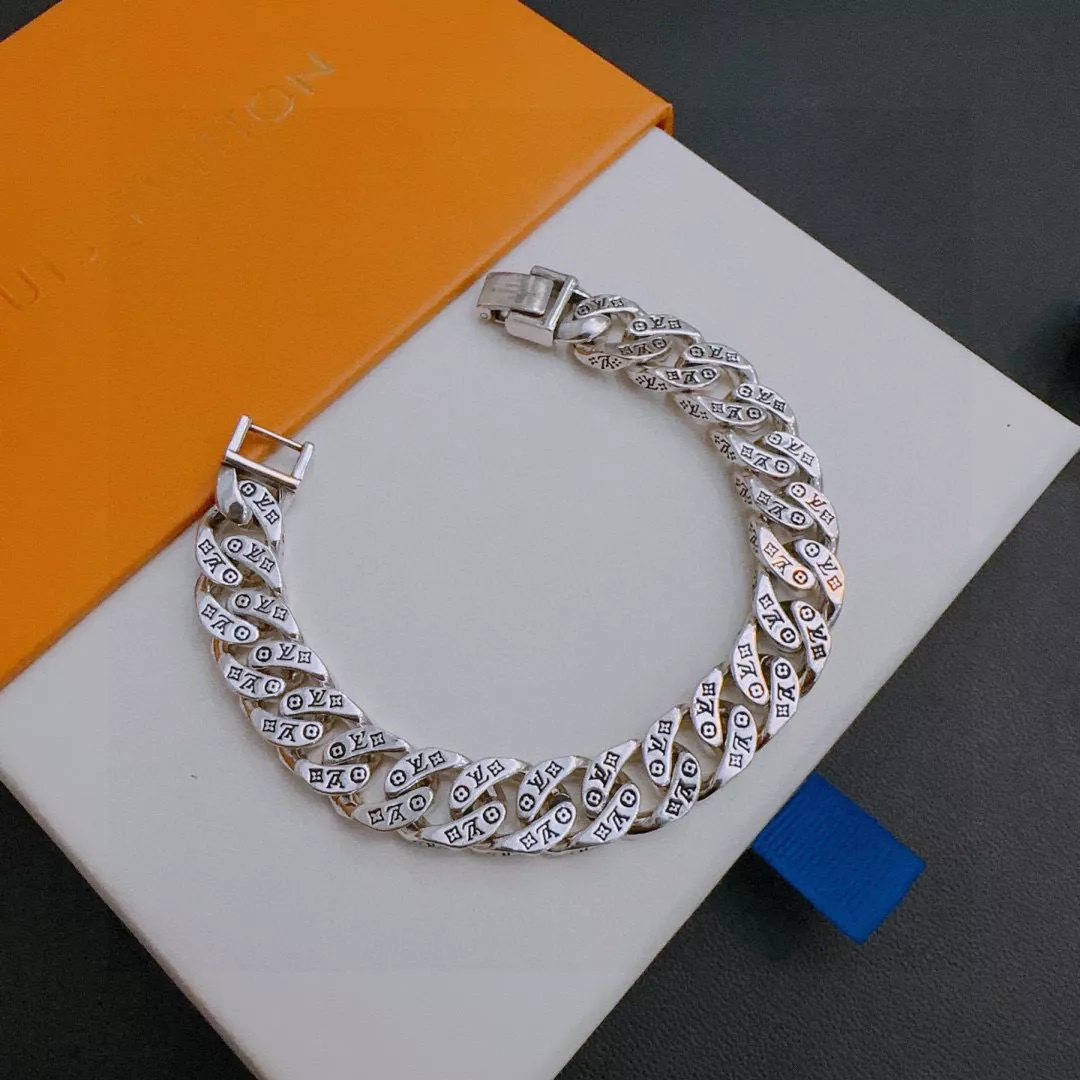 Cozy 3084 Louis Vuitton LV Bracelets