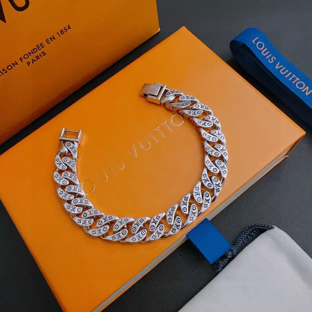 Cozy 3084 Louis Vuitton LV Bracelets