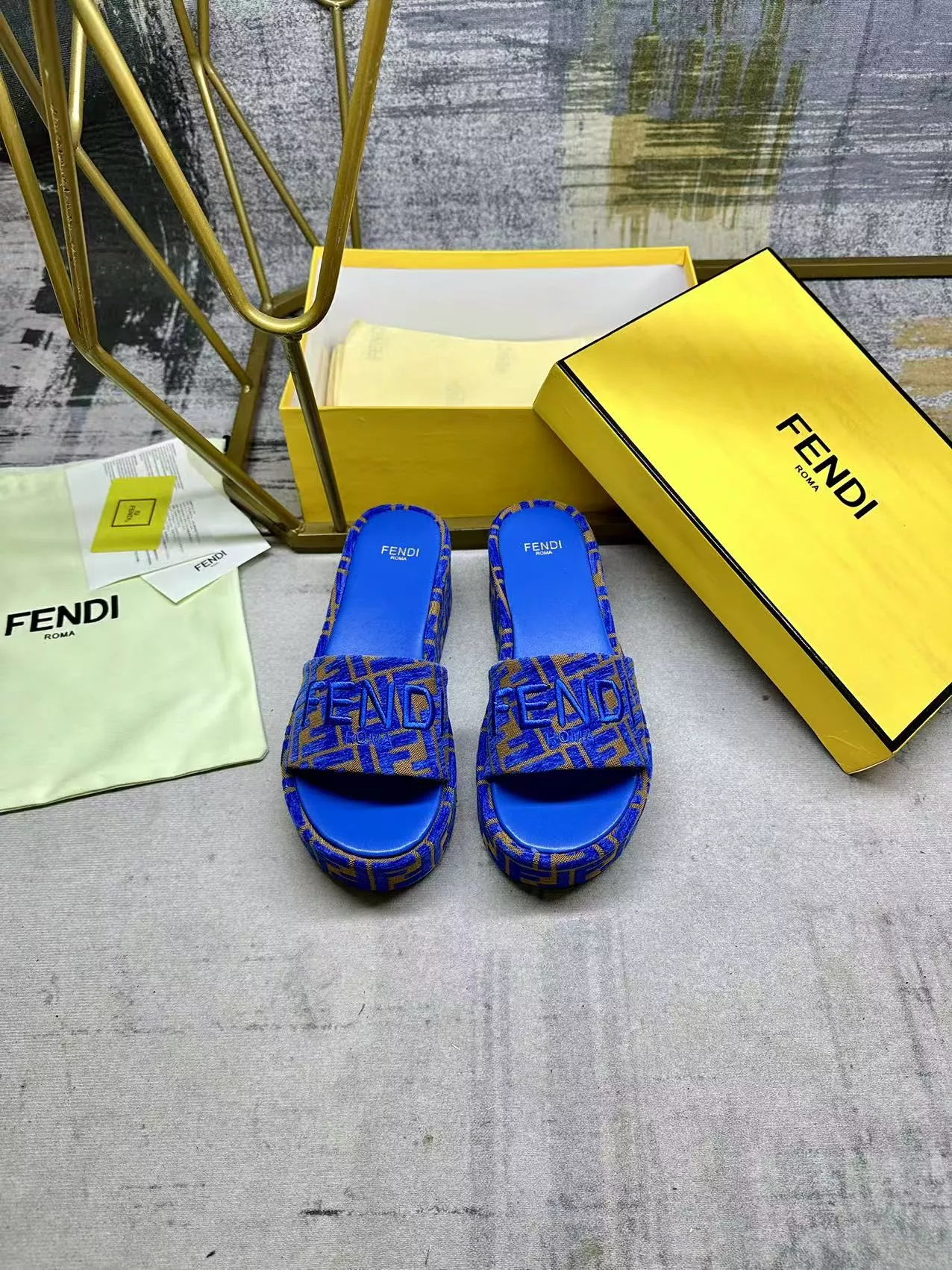 Cozy 3090 Fendi Slippers For Women
