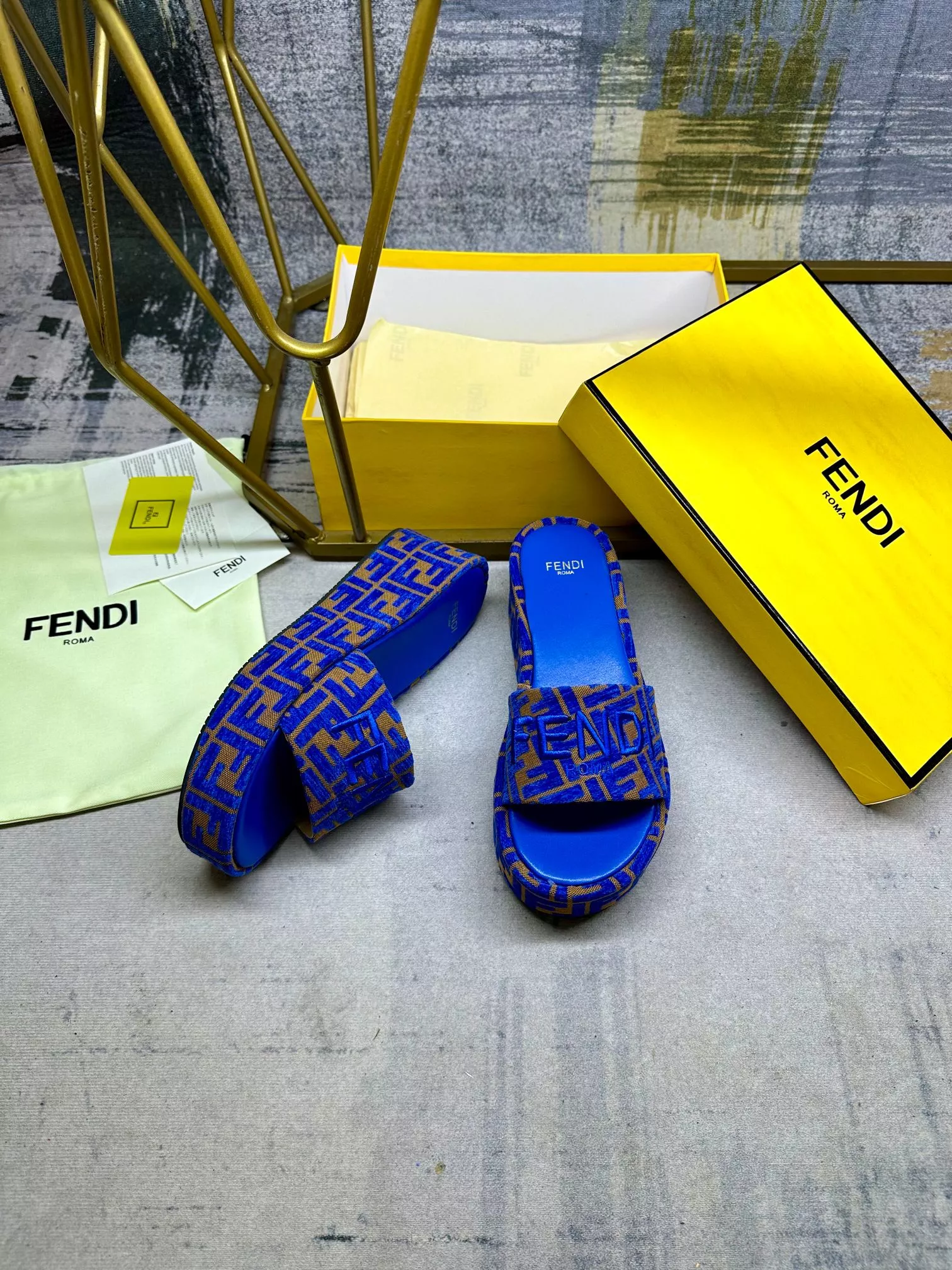 Cozy 3090 Fendi Slippers For Women