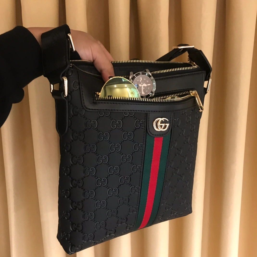 Cozy 3186 Gucci AAA Man Messenger Bags