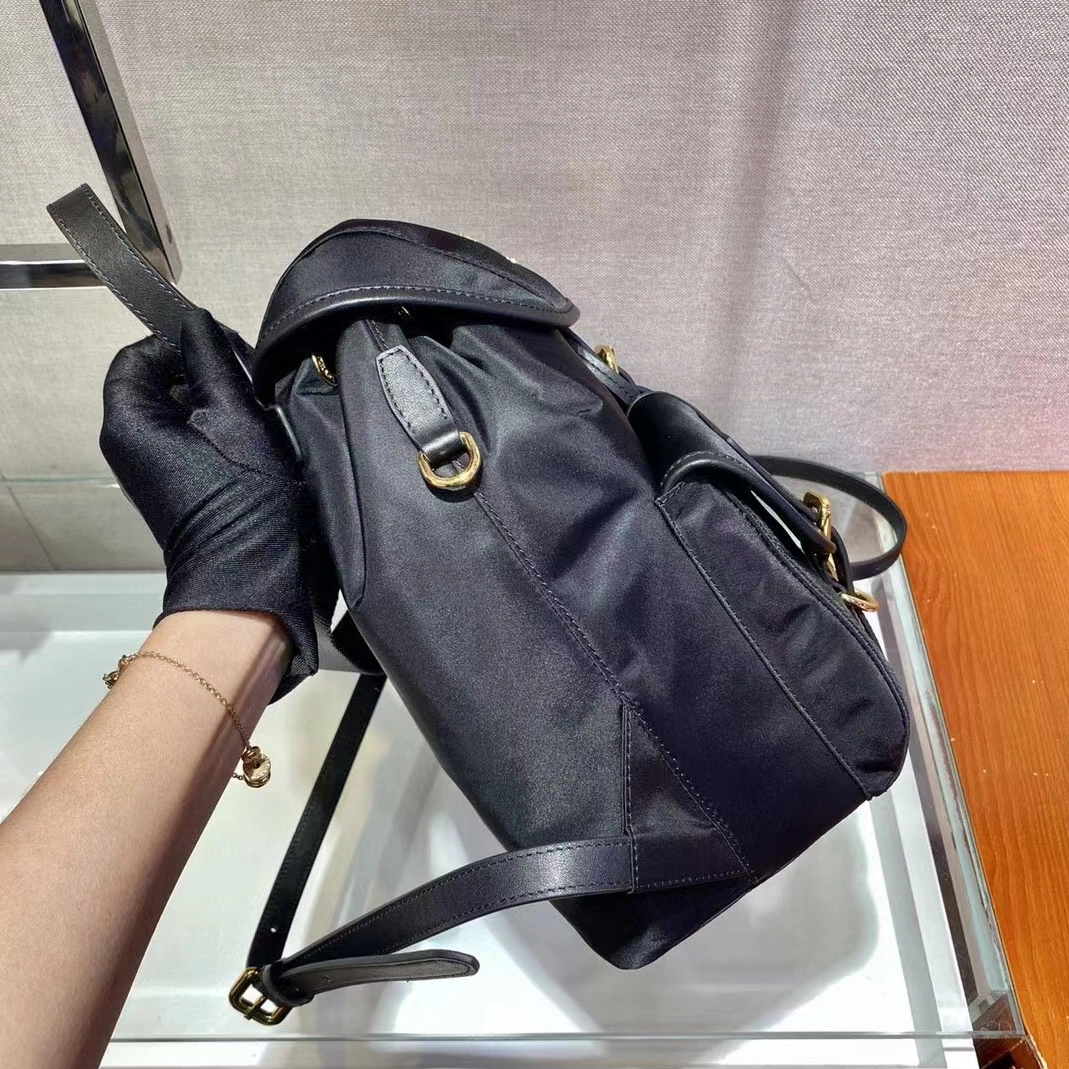 Cozy 3195 Prada AAA Man Backpacks