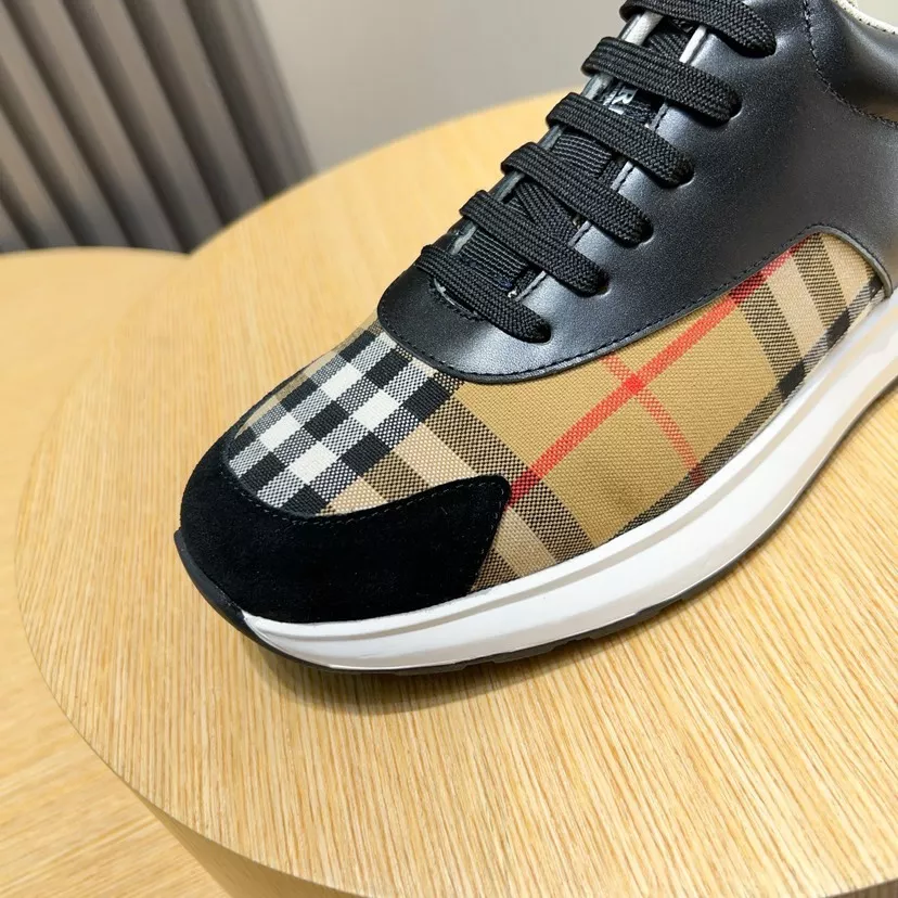 Cozy 3199 Burberry Casual Shoes For Men
