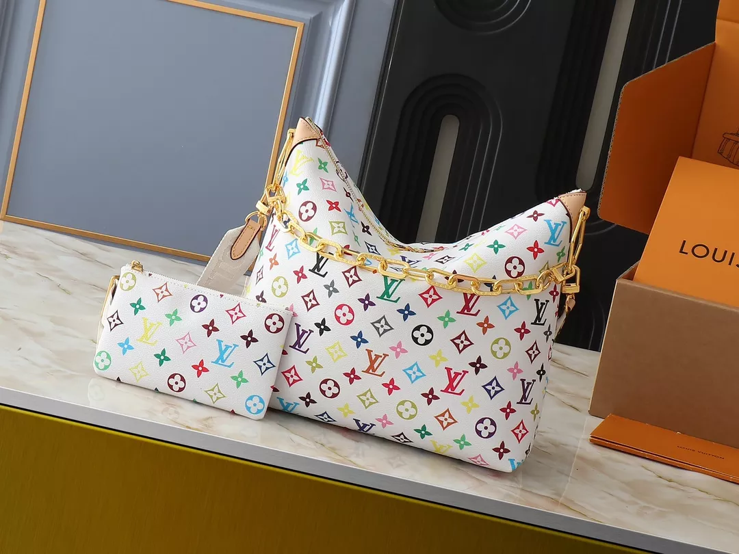 Cozy 326 Louis Vuitton AAA Quality Messenger Bags For Women