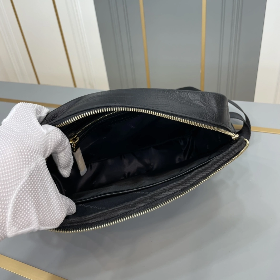 Cozy 3260 Burberry AAA Man Messenger Bags