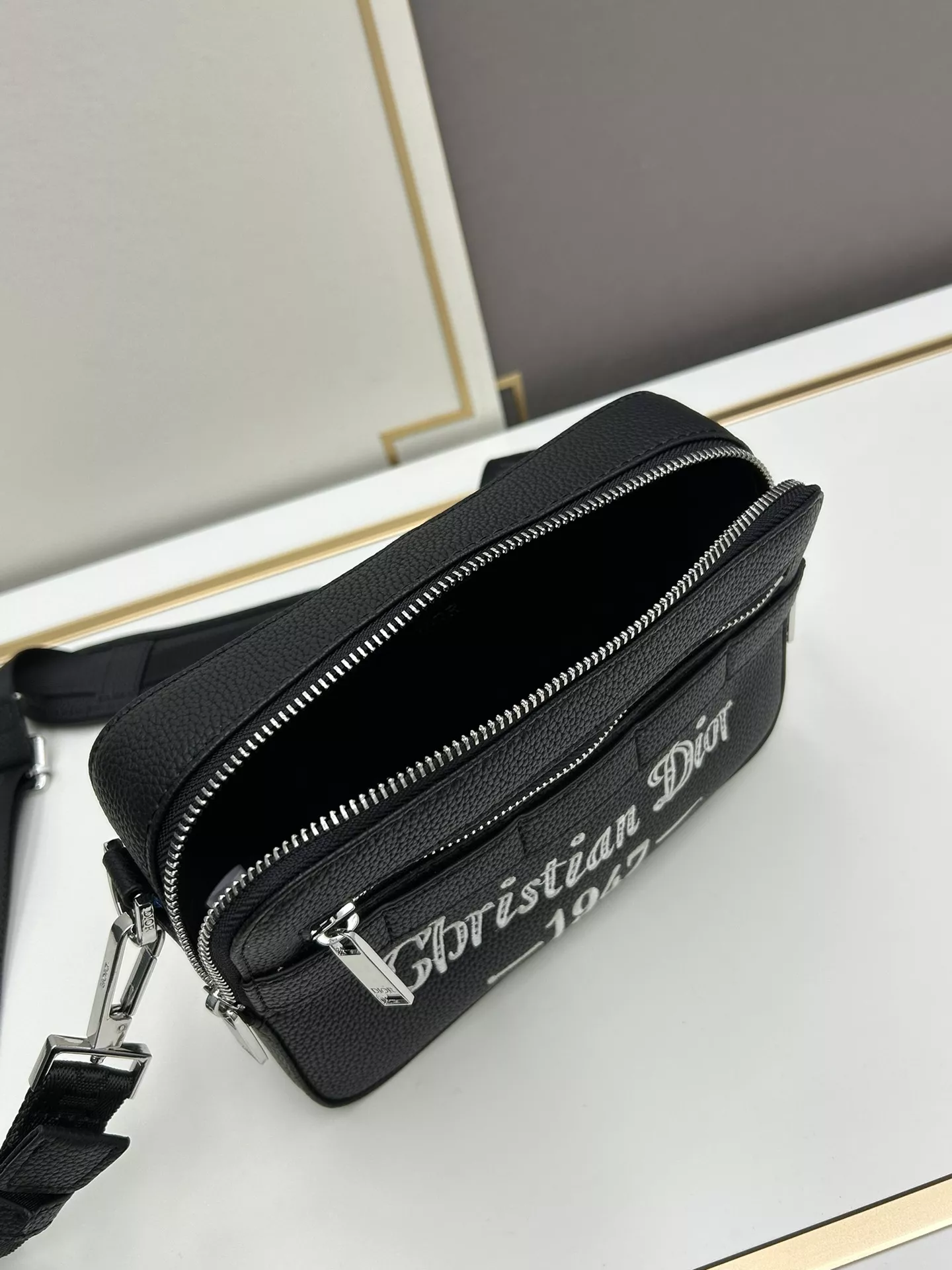 Cozy 3301 Christian Dior AAA Quality Messenger Bags For Unisex