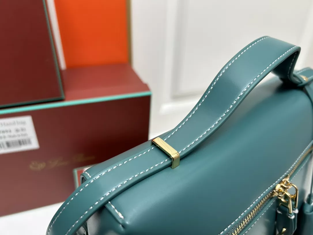 Cozy 3342 Loro Piana AAA Quality Messenger Bags For Women