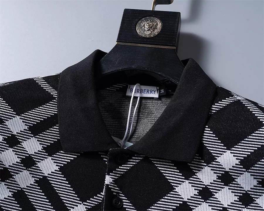 Cozy 3398 Burberry Tracksuits Short Sleeved For Men
