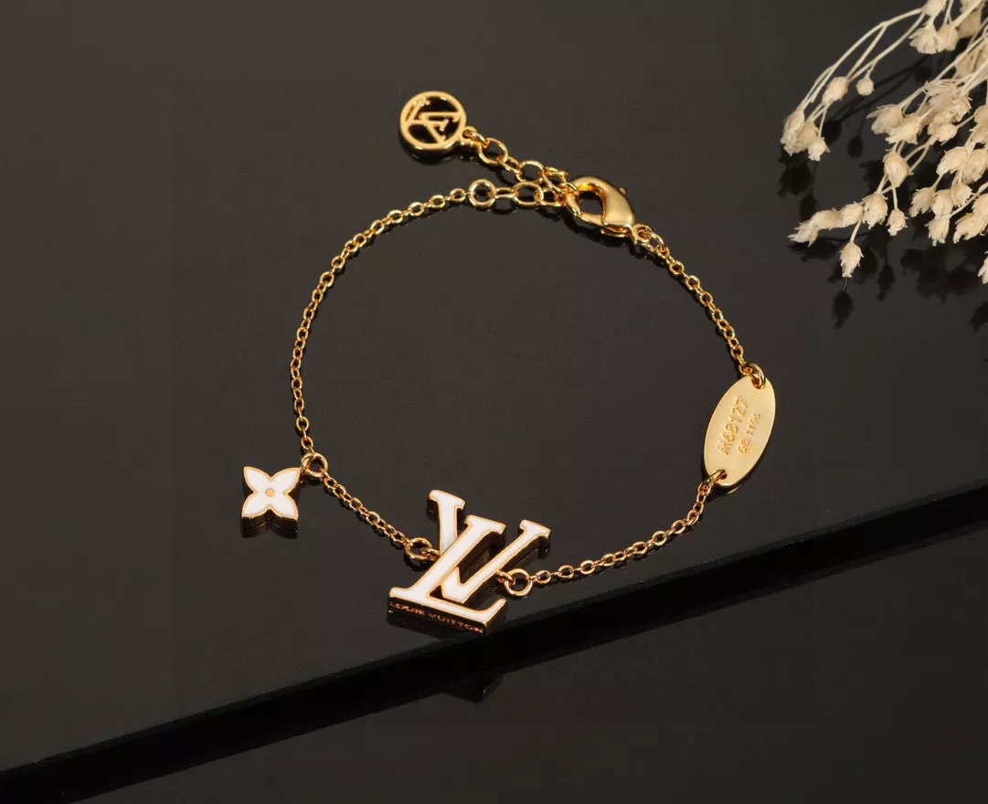 Cozy 3401 Louis Vuitton LV Bracelets