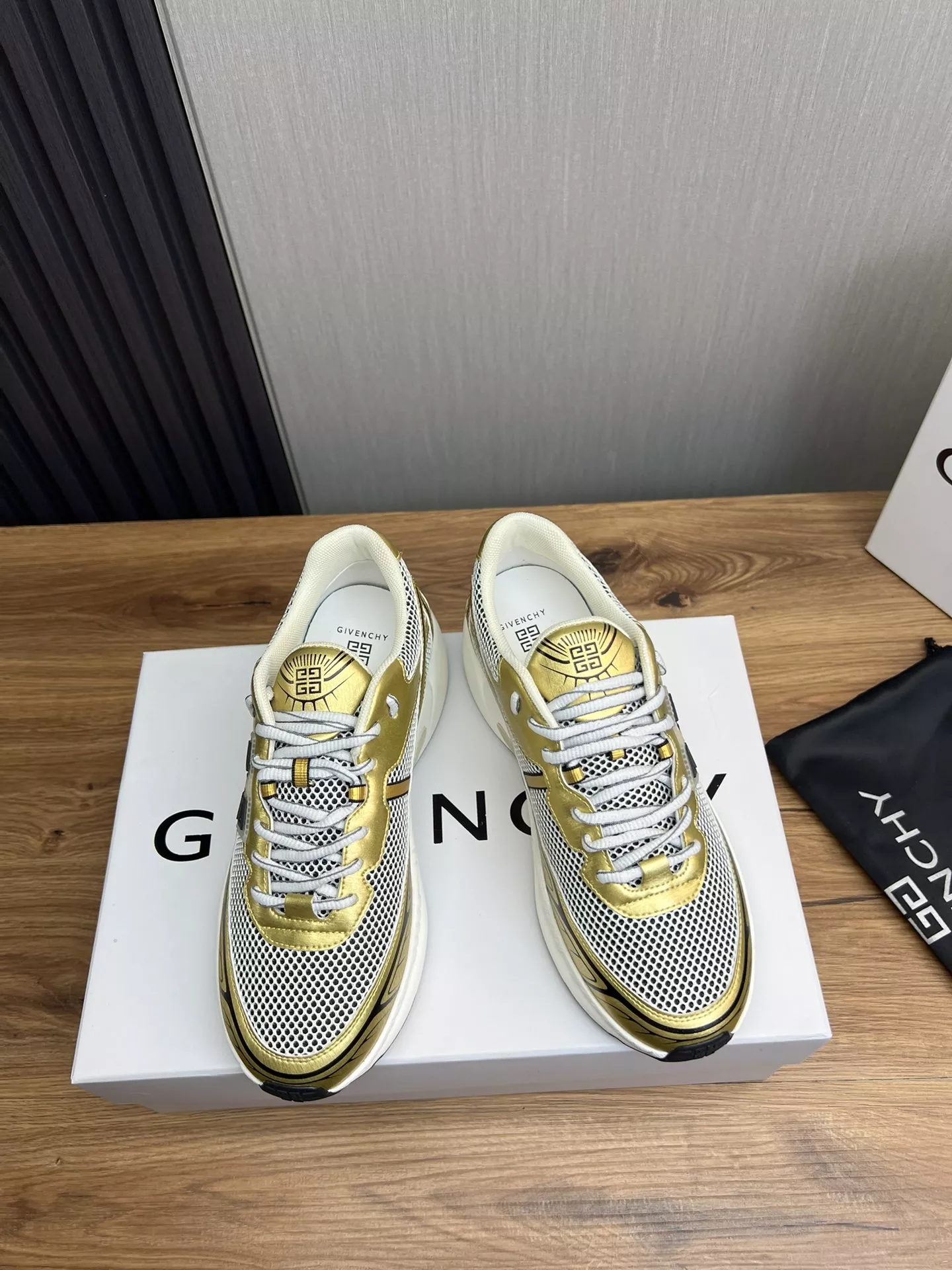 Cozy 3510 Givenchy Casual Shoes For Men