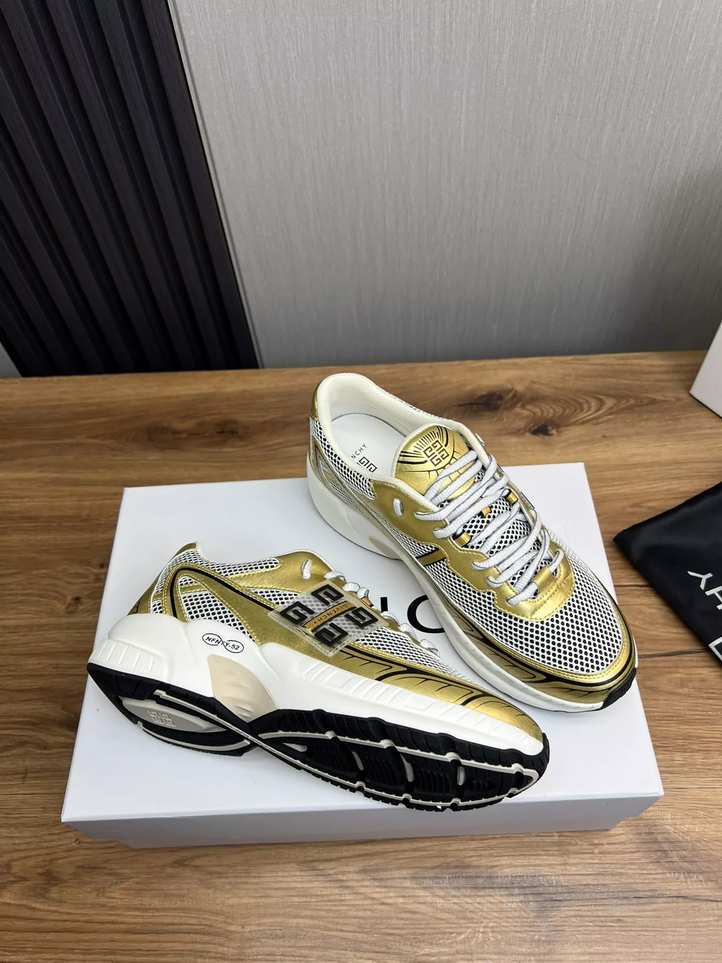 Cozy 3510 Givenchy Casual Shoes For Men